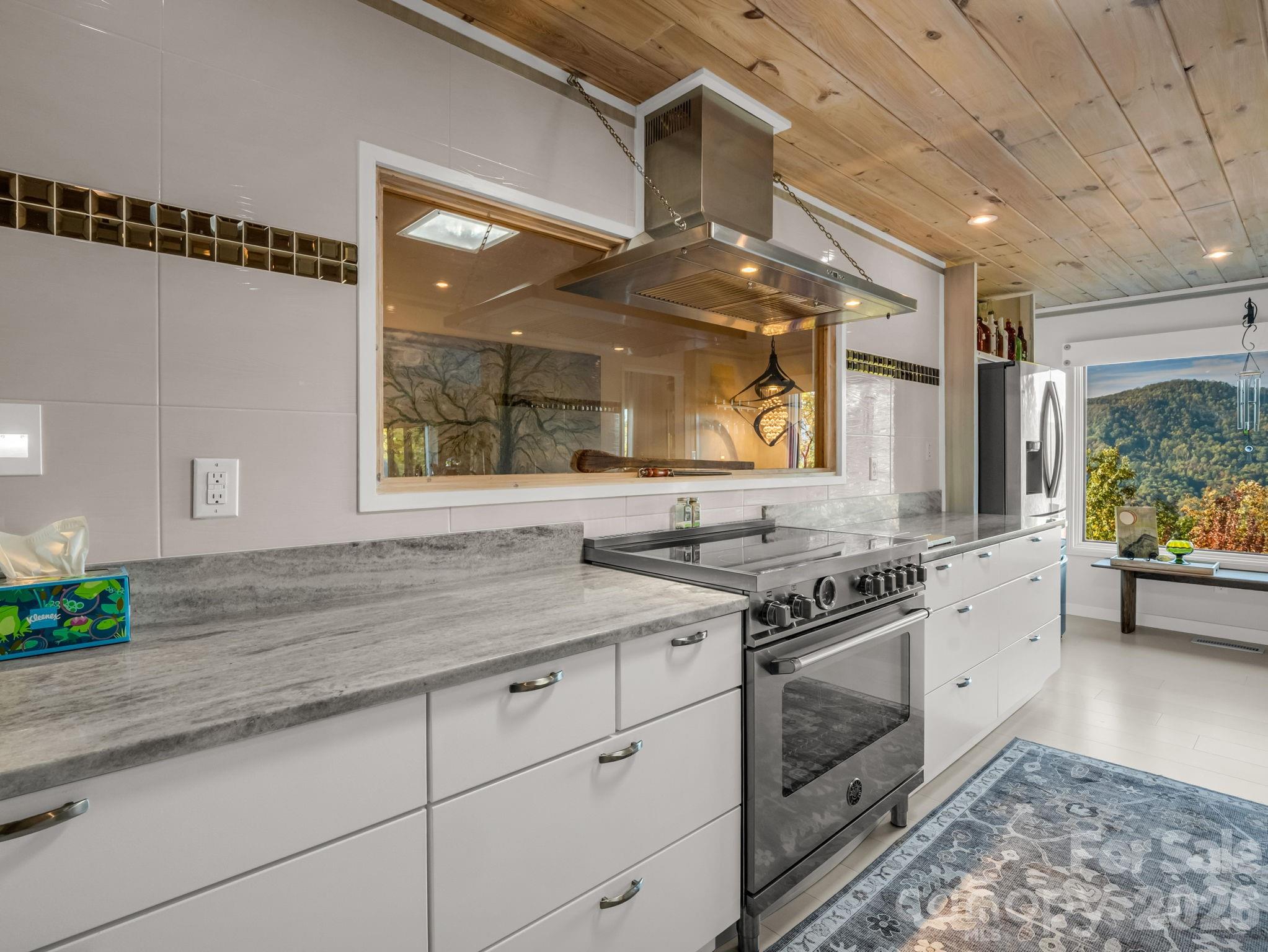 200 Piney Mountain Road — Tryon