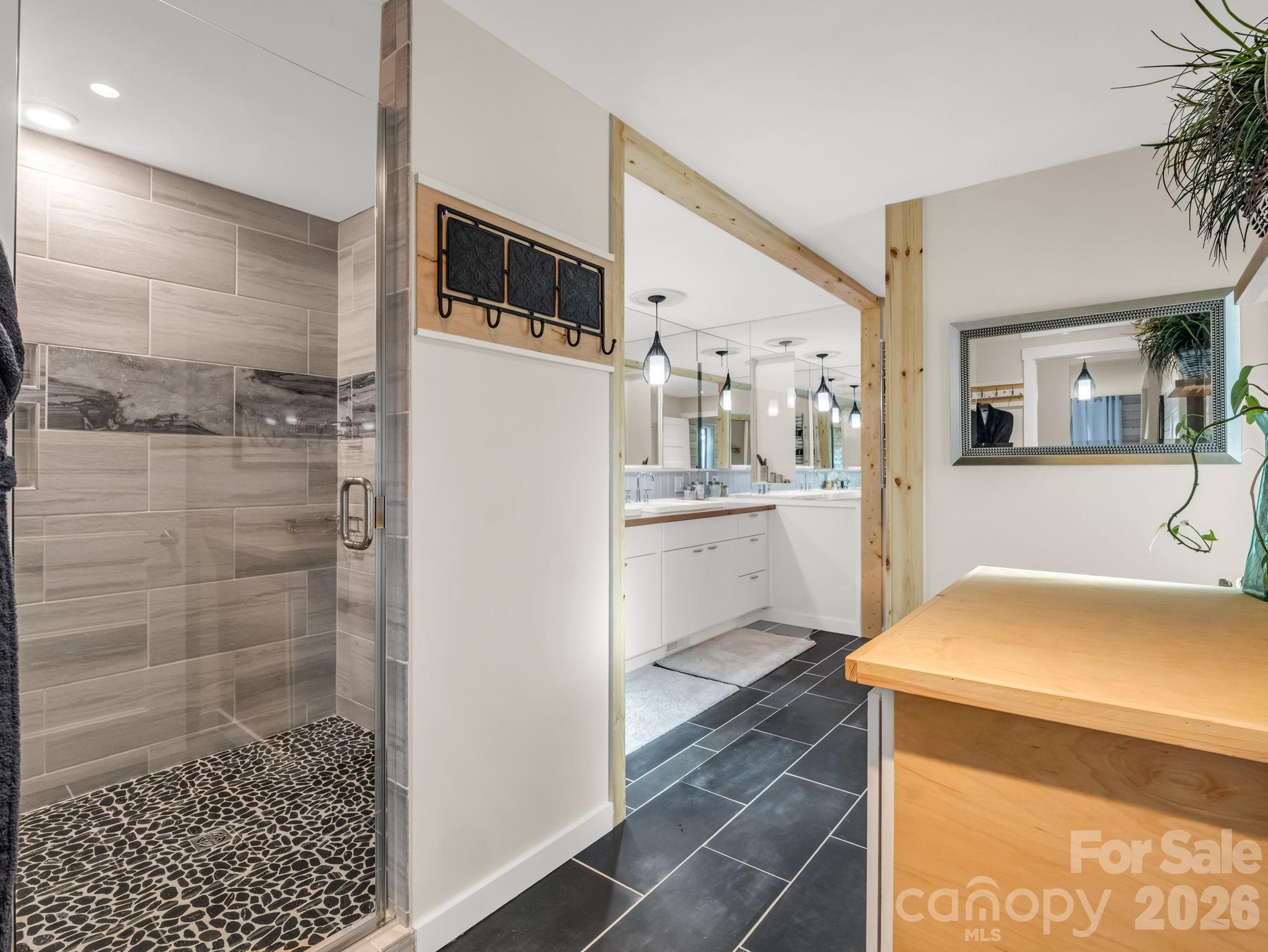 200 Piney Mountain Road — Tryon