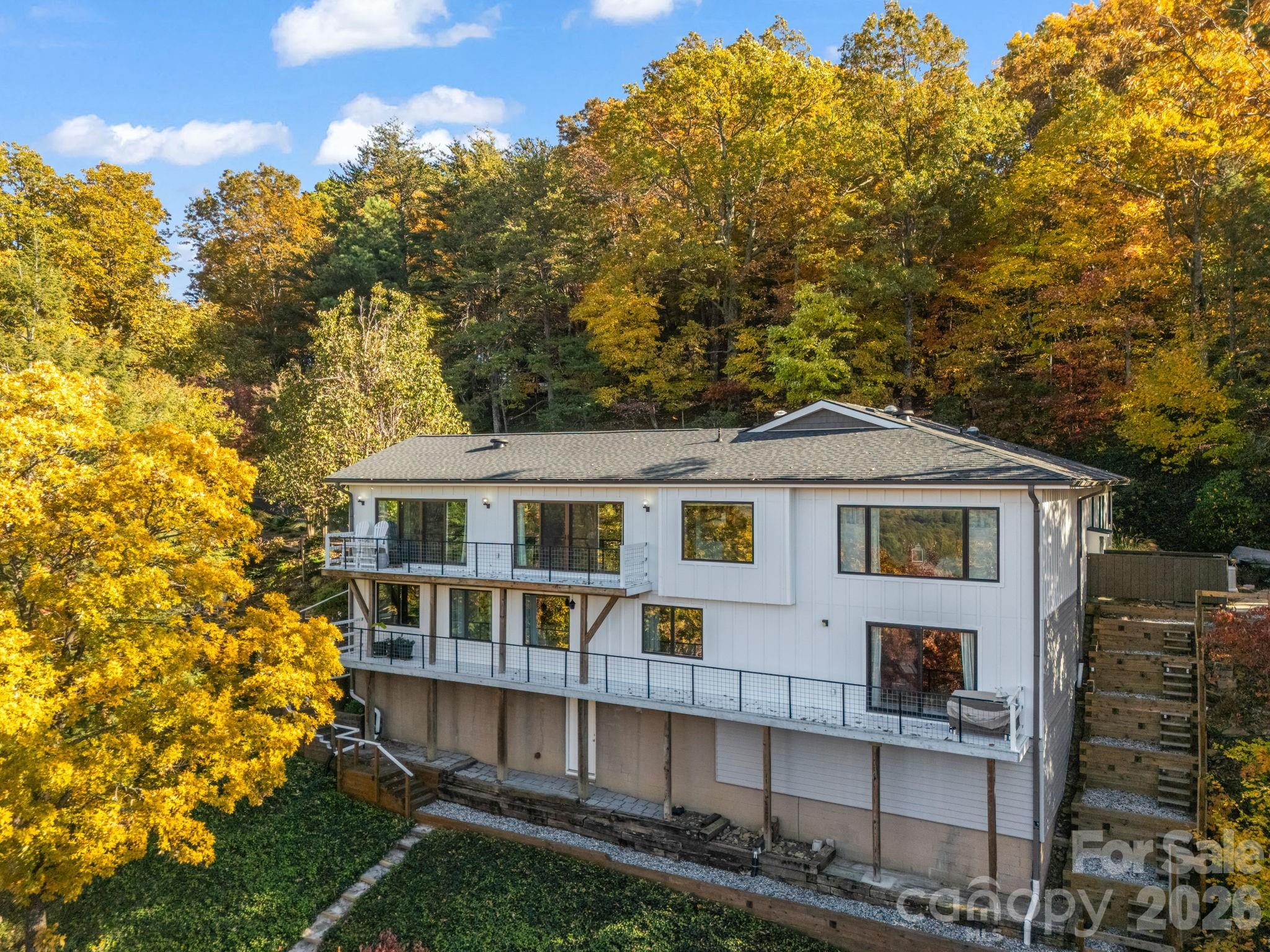 200 Piney Mountain Road — Tryon