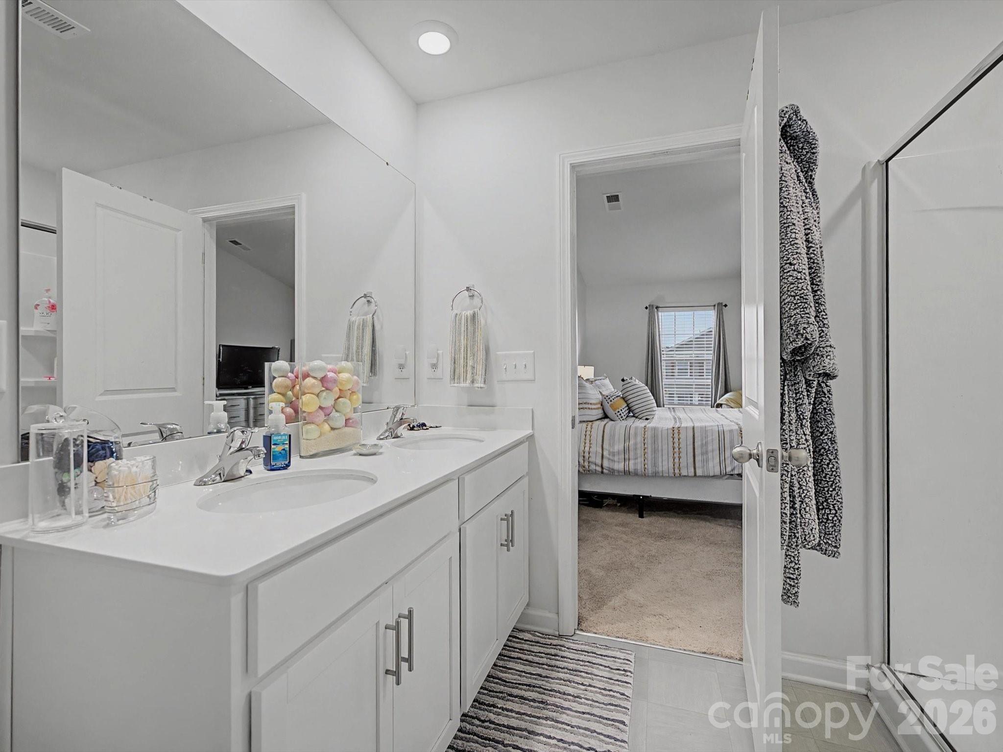 1718 Gaston Mountain Drive — Dallas