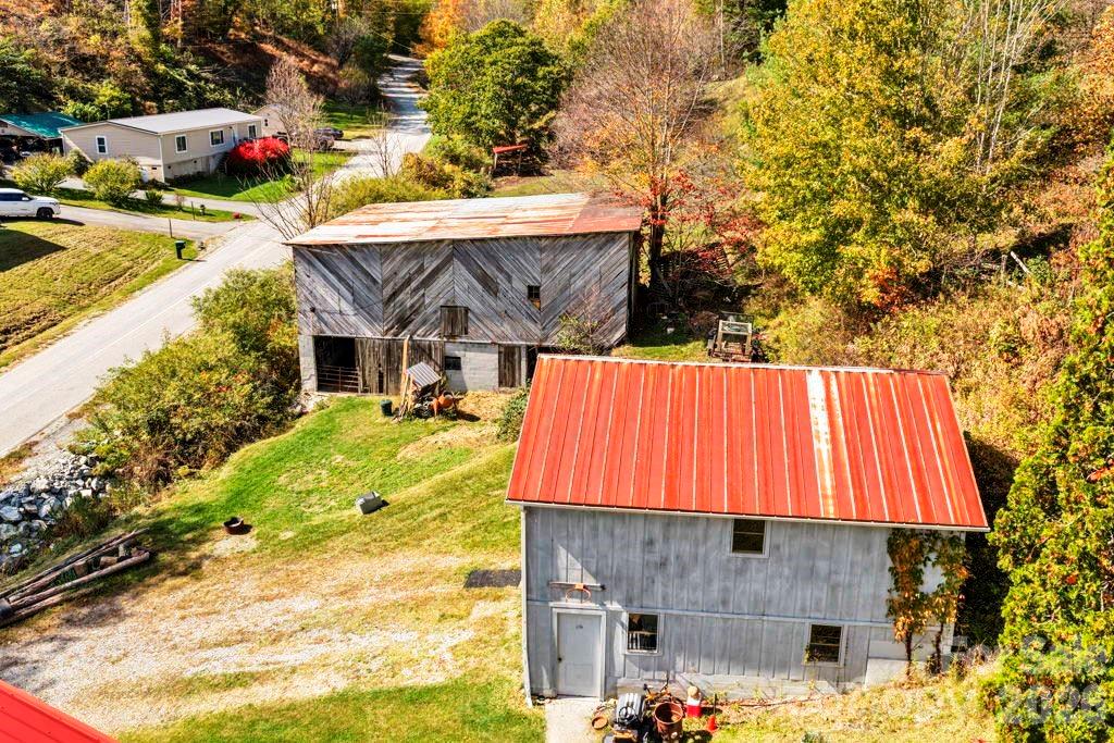 1068 Laurel Branch Road — Vilas