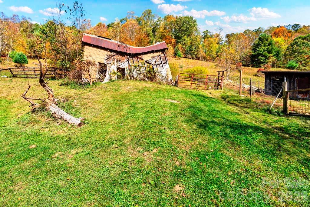 1068 Laurel Branch Road — Vilas