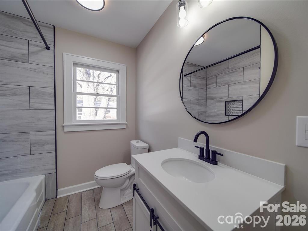 2228 W Market Street — Cheraw