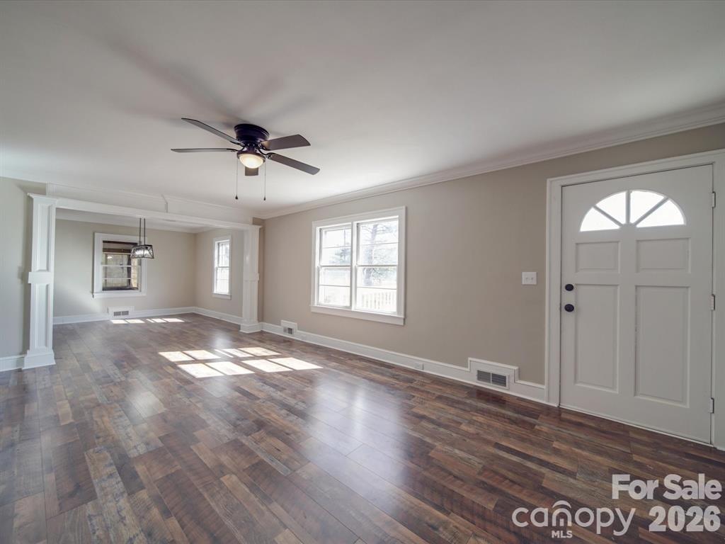 2228 W Market Street — Cheraw