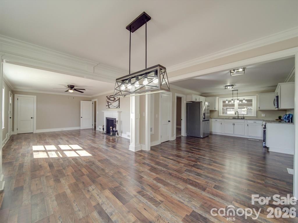 2228 W Market Street — Cheraw