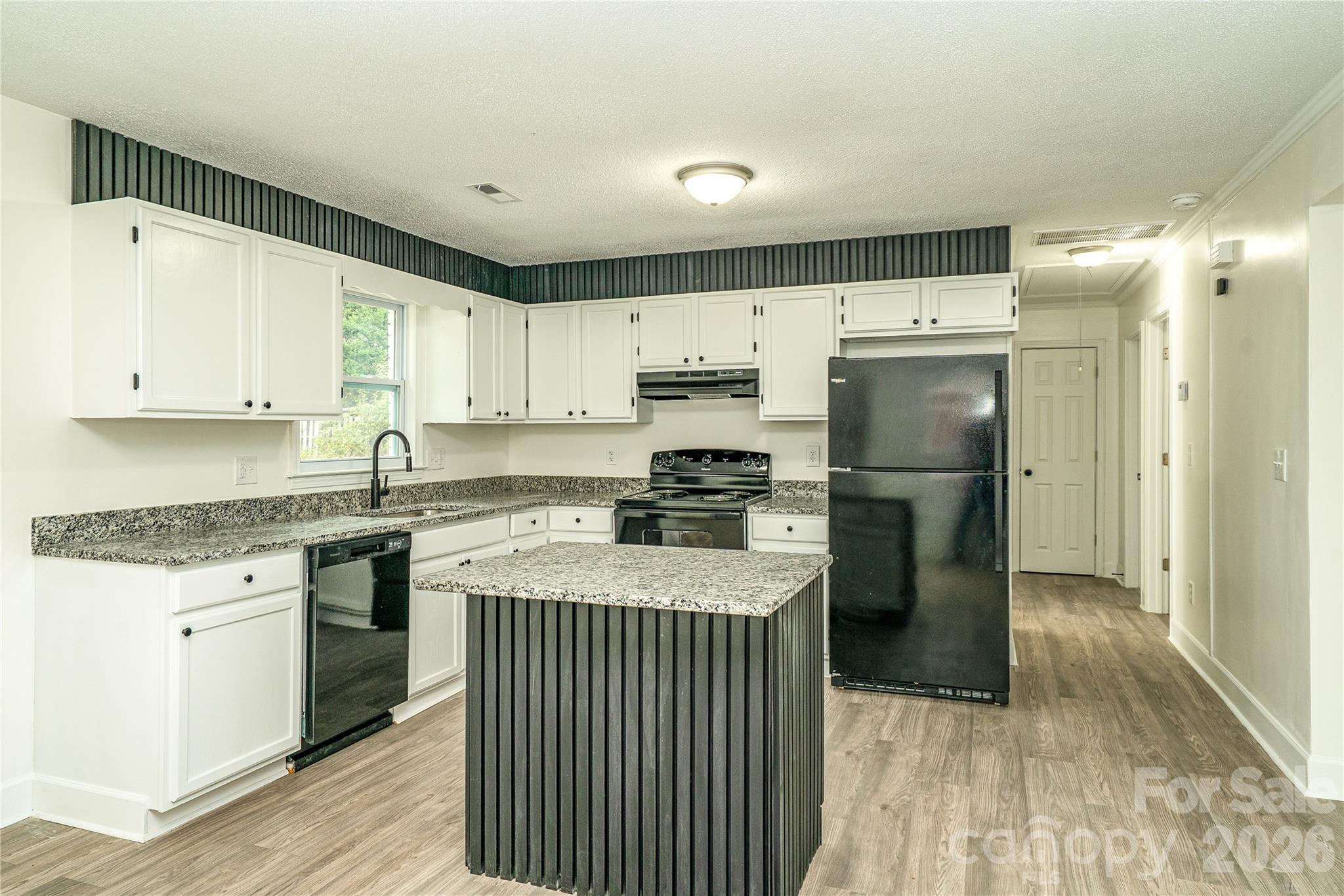 3115 Crestview Drive — Florence