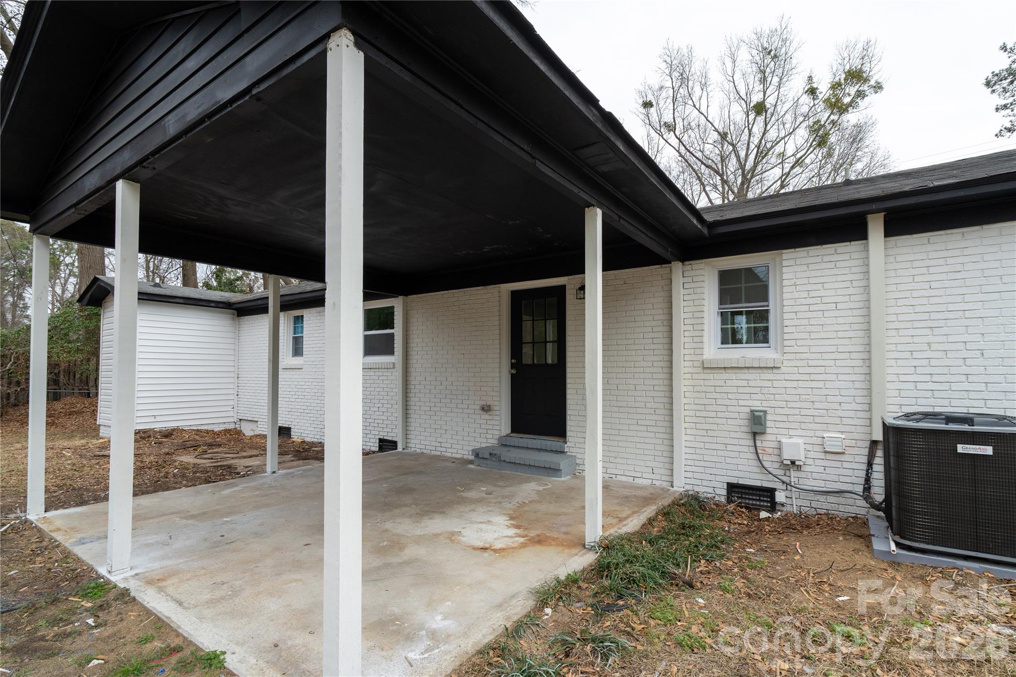 3115 Crestview Drive — Florence
