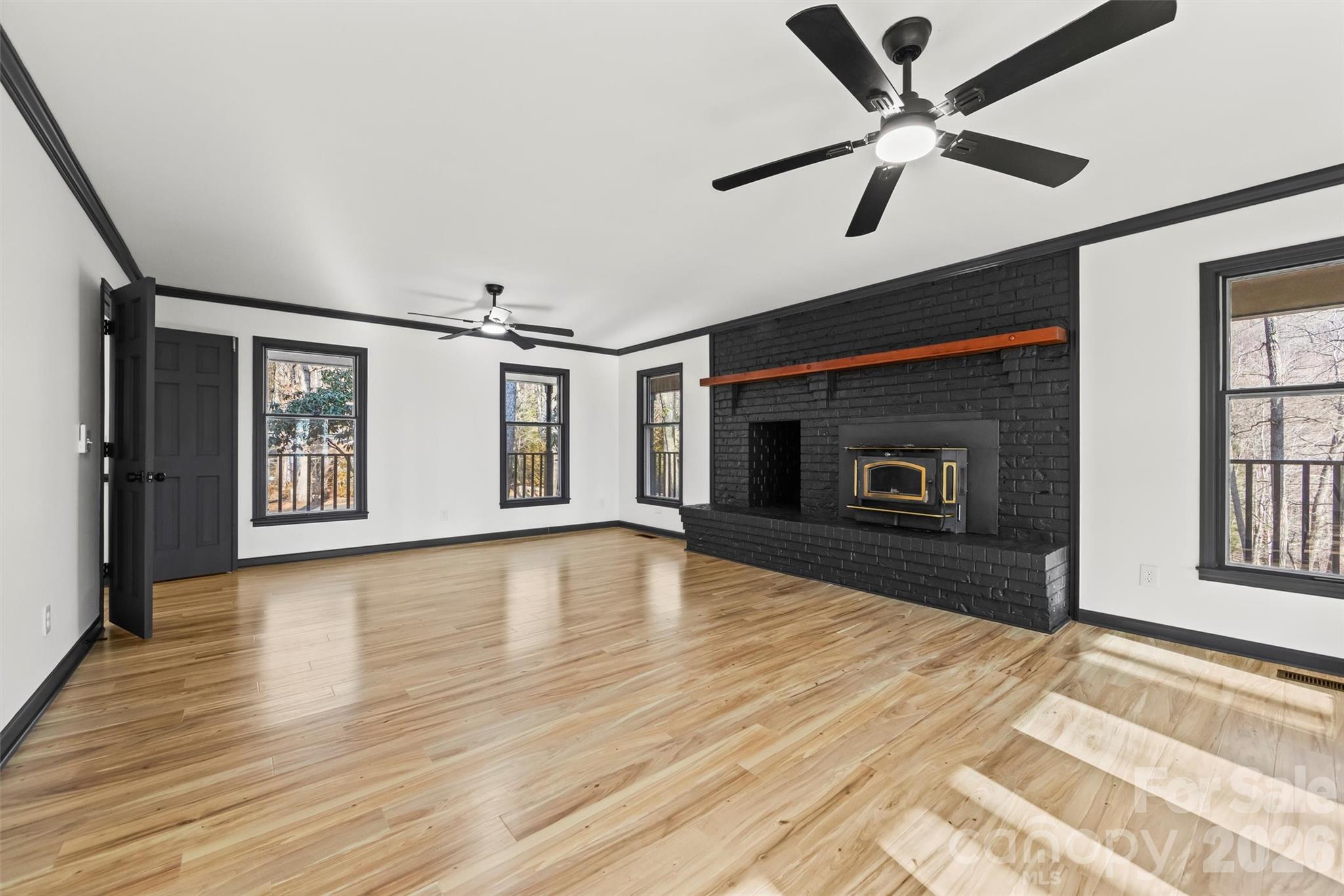 8 Indian Ridge Road — Asheville