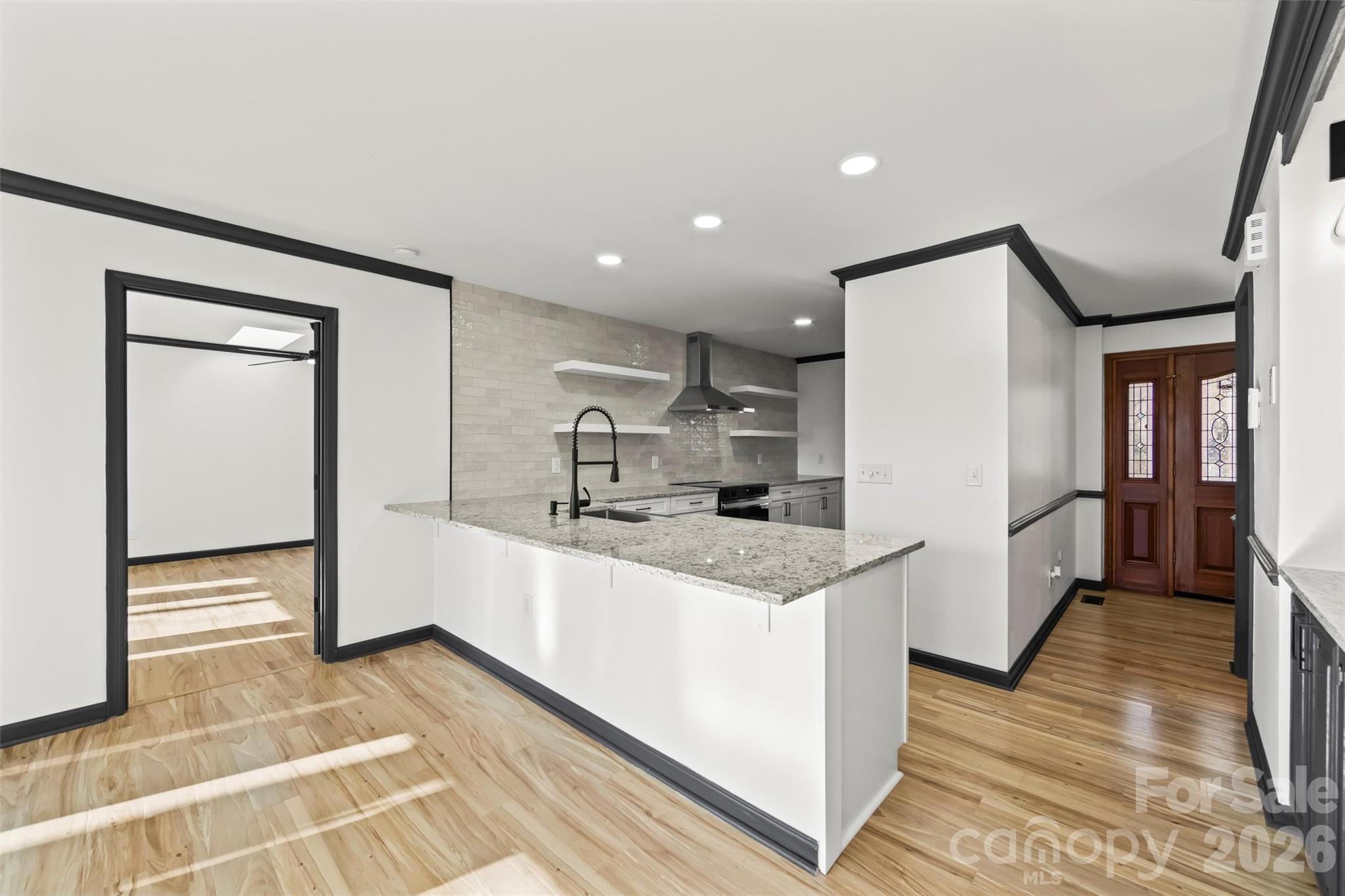8 Indian Ridge Road — Asheville