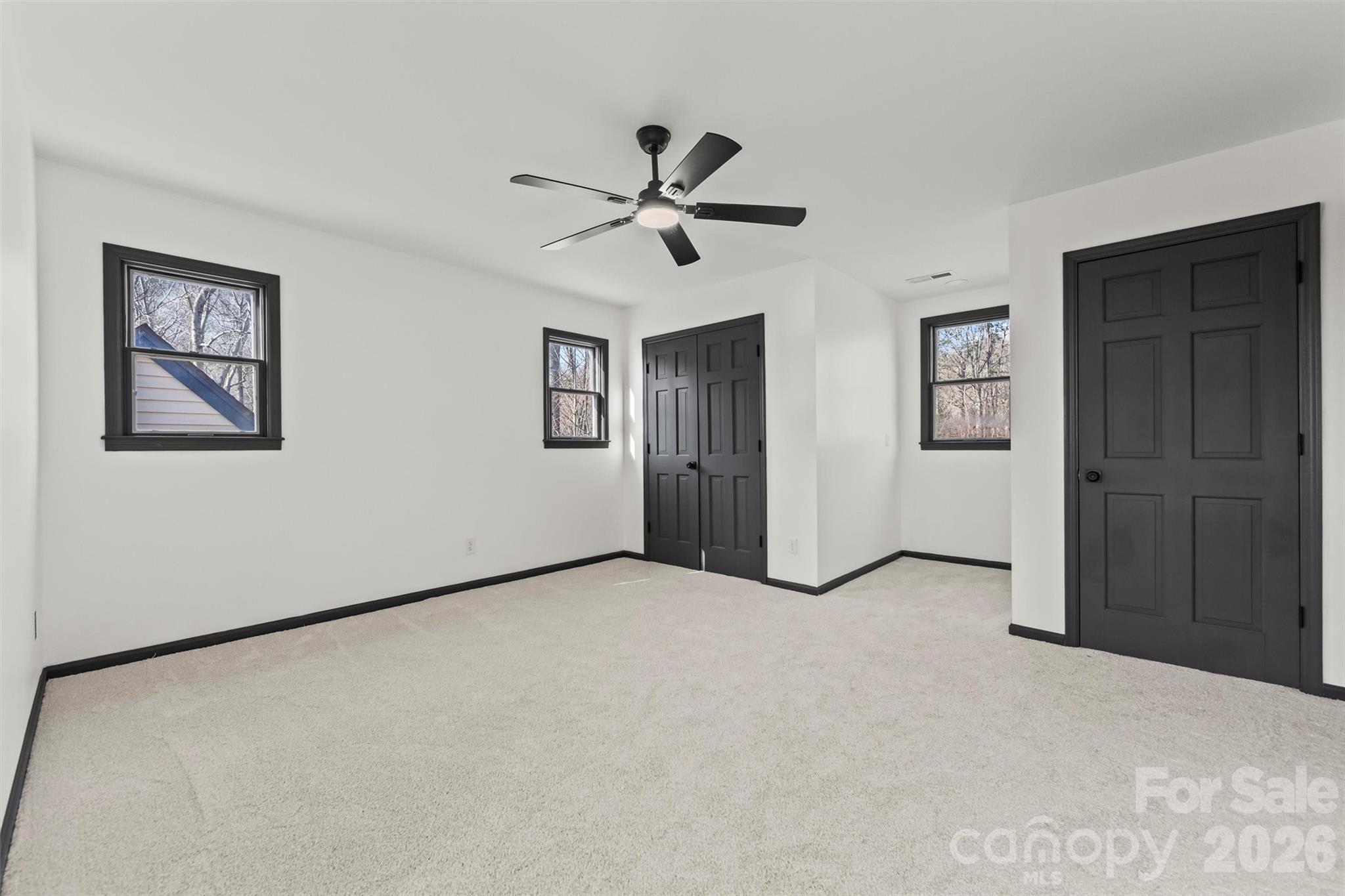 8 Indian Ridge Road — Asheville