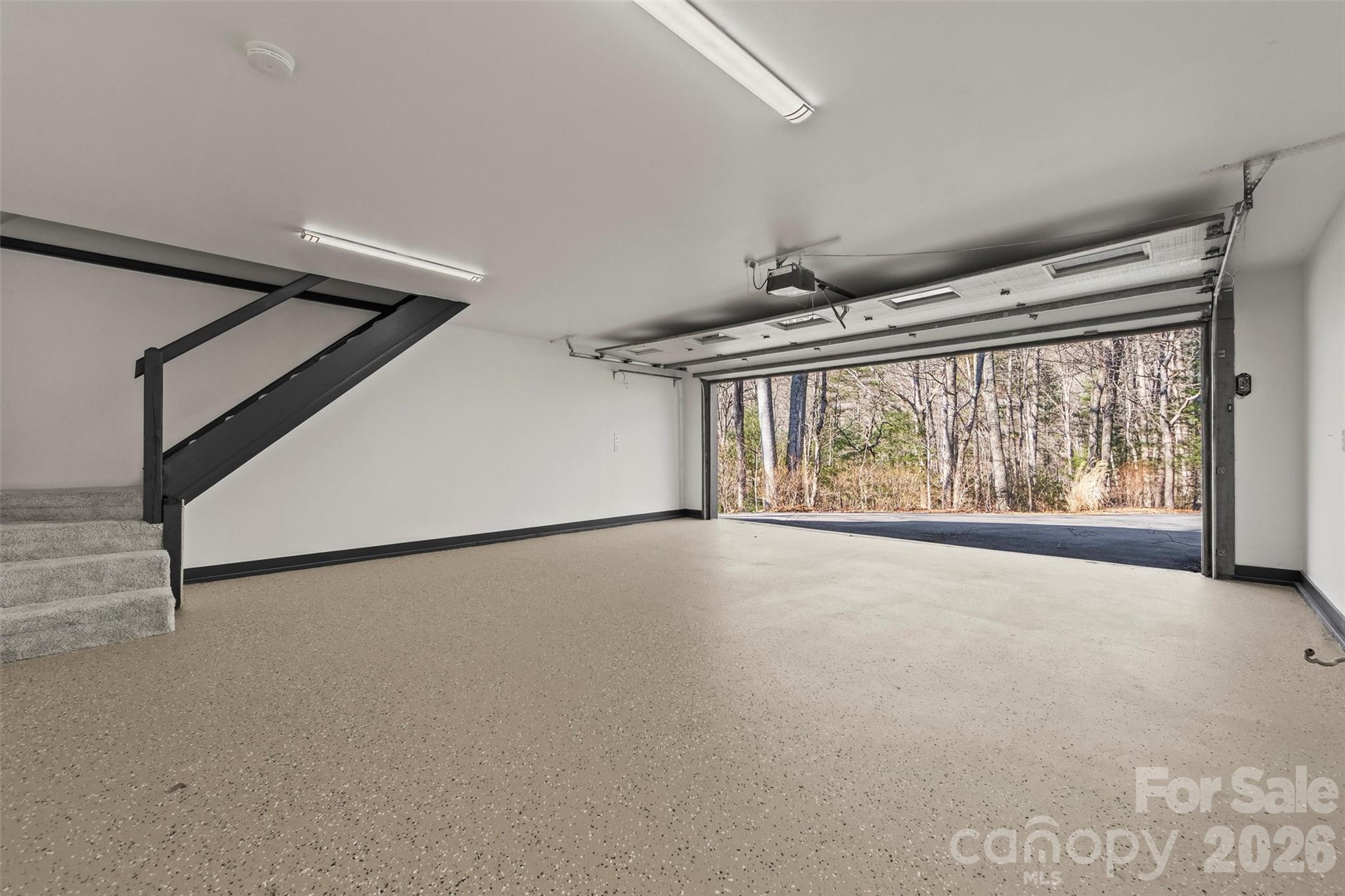 8 Indian Ridge Road — Asheville