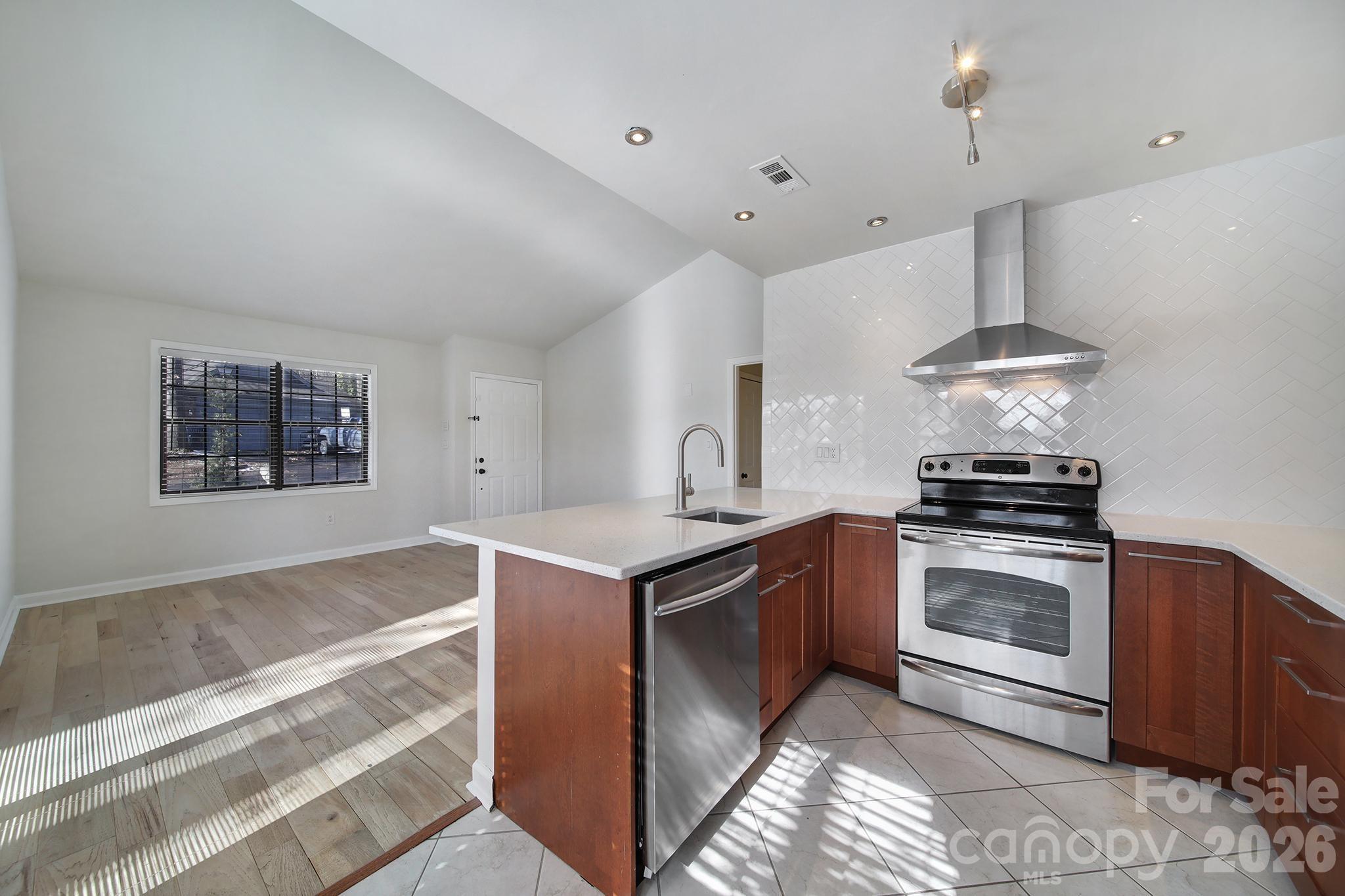 498 Glory Court — Fort Mill