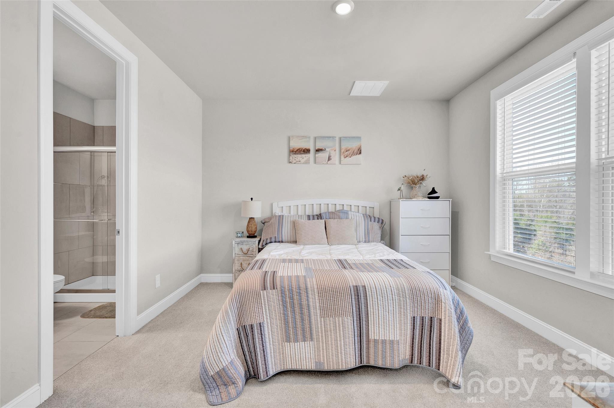 309 W Waterlynn Road — Mooresville