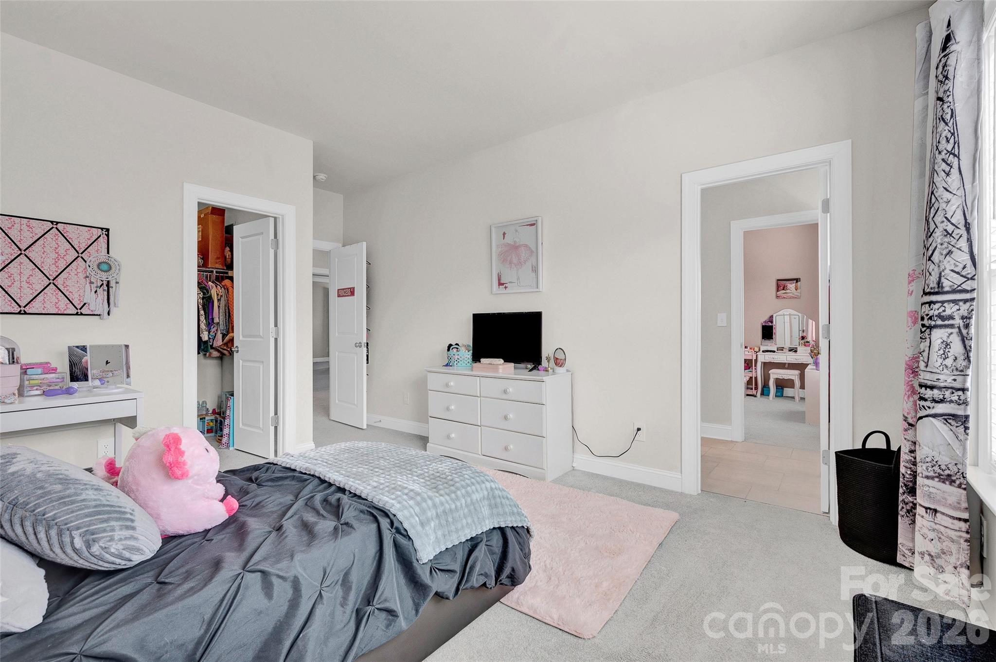 309 W Waterlynn Road — Mooresville