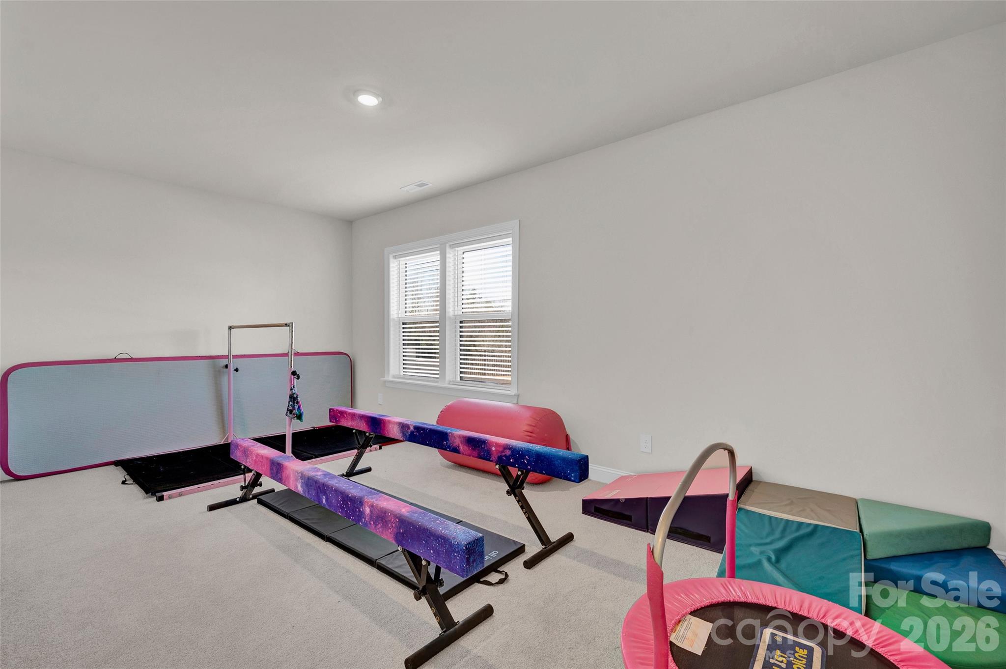 309 W Waterlynn Road — Mooresville