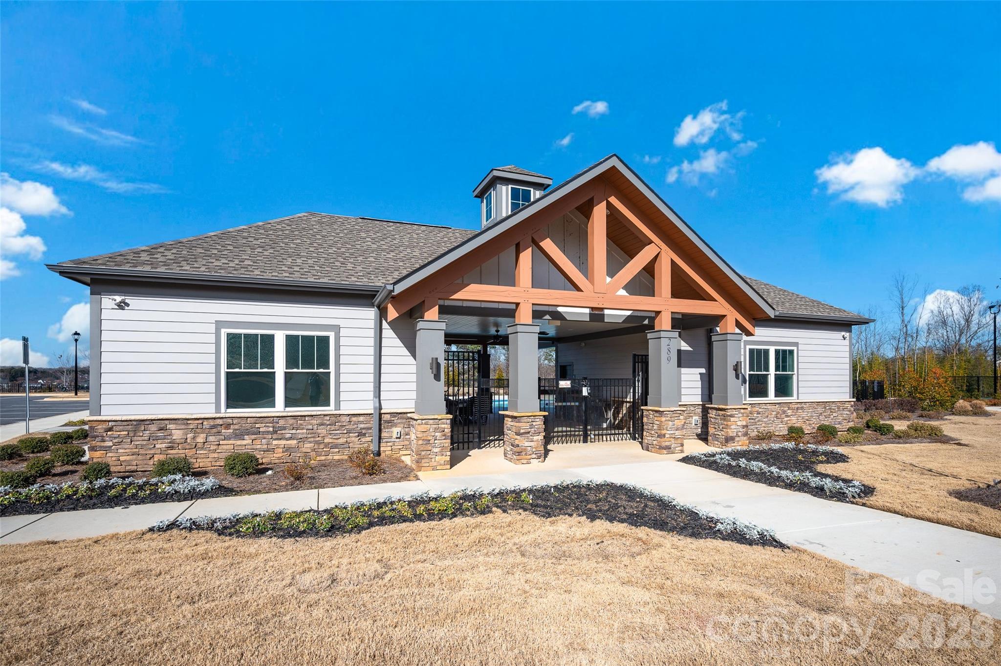 309 W Waterlynn Road — Mooresville