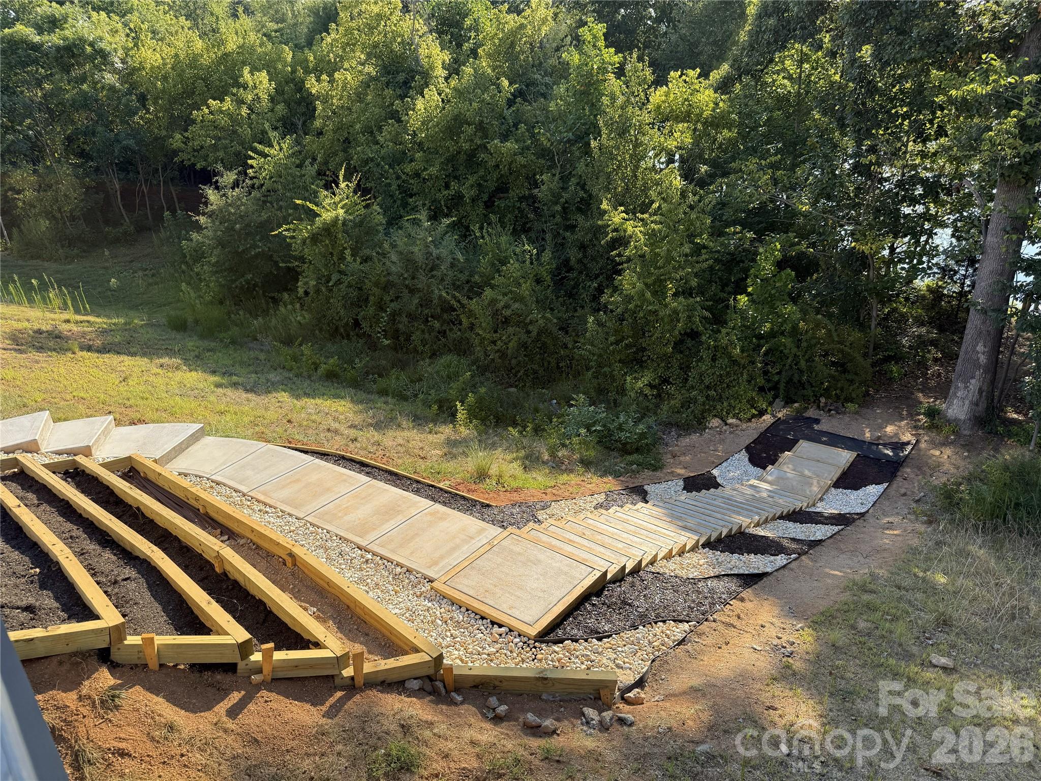 309 W Waterlynn Road — Mooresville