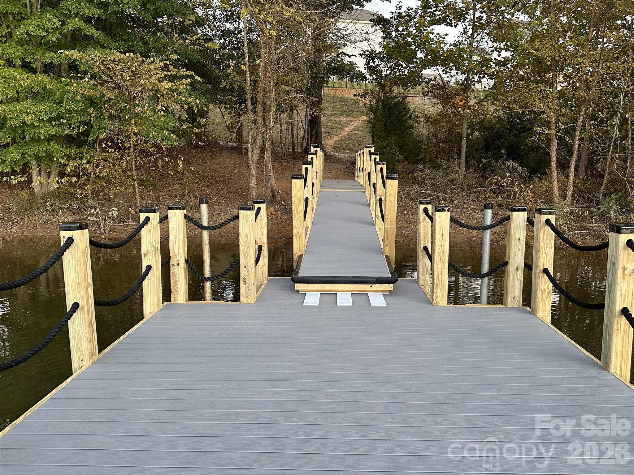 309 W Waterlynn Road — Mooresville