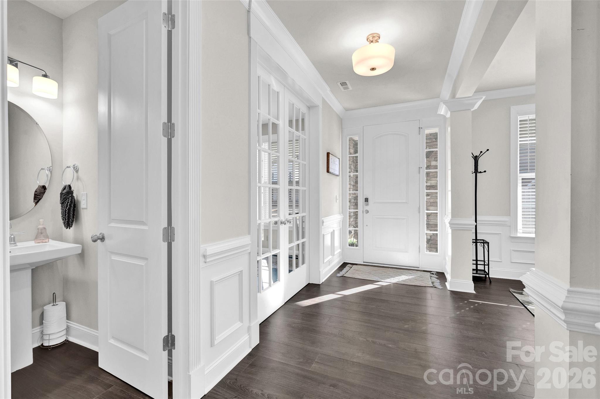 309 W Waterlynn Road — Mooresville