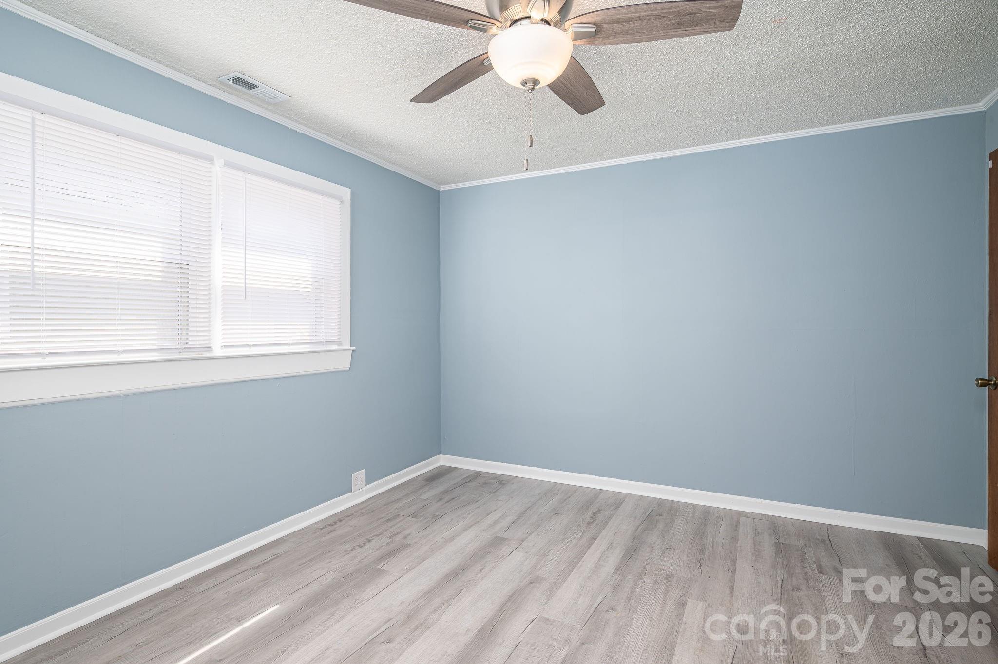 2825 E Long Avenue — Gastonia