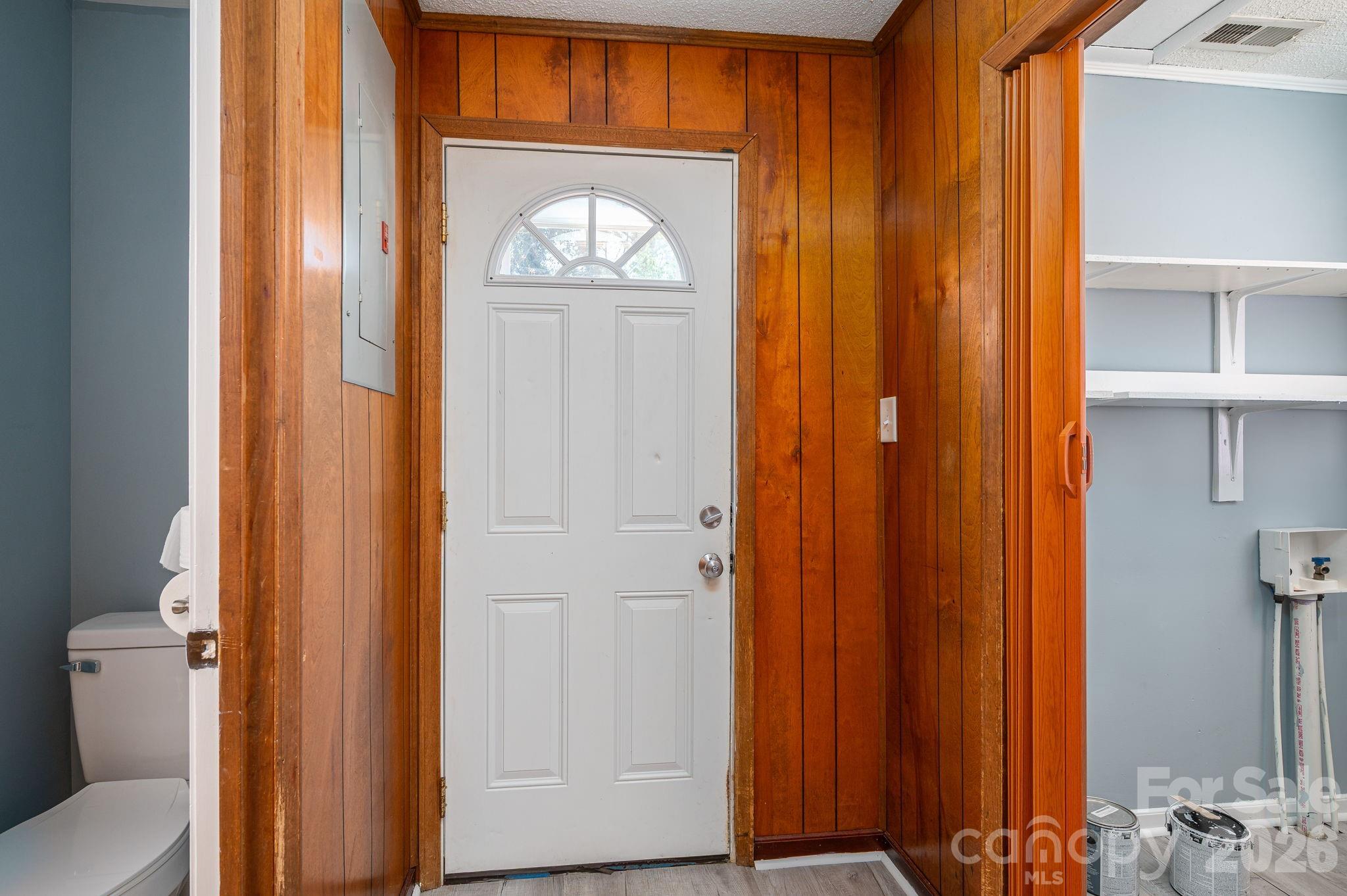 2825 E Long Avenue — Gastonia