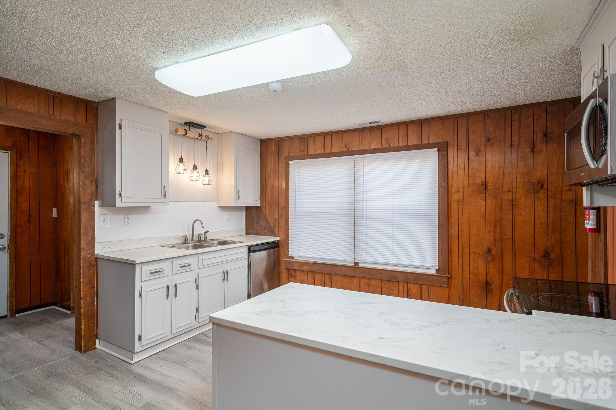 2825 E Long Avenue — Gastonia