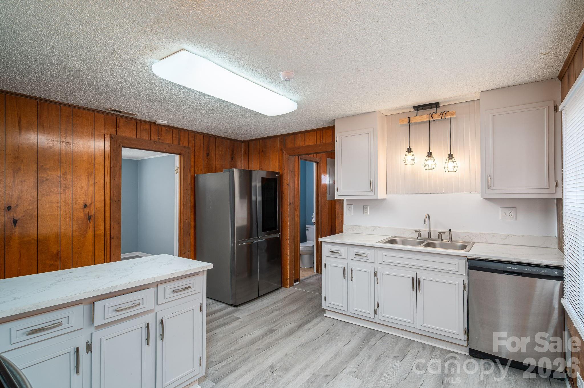 2825 E Long Avenue — Gastonia