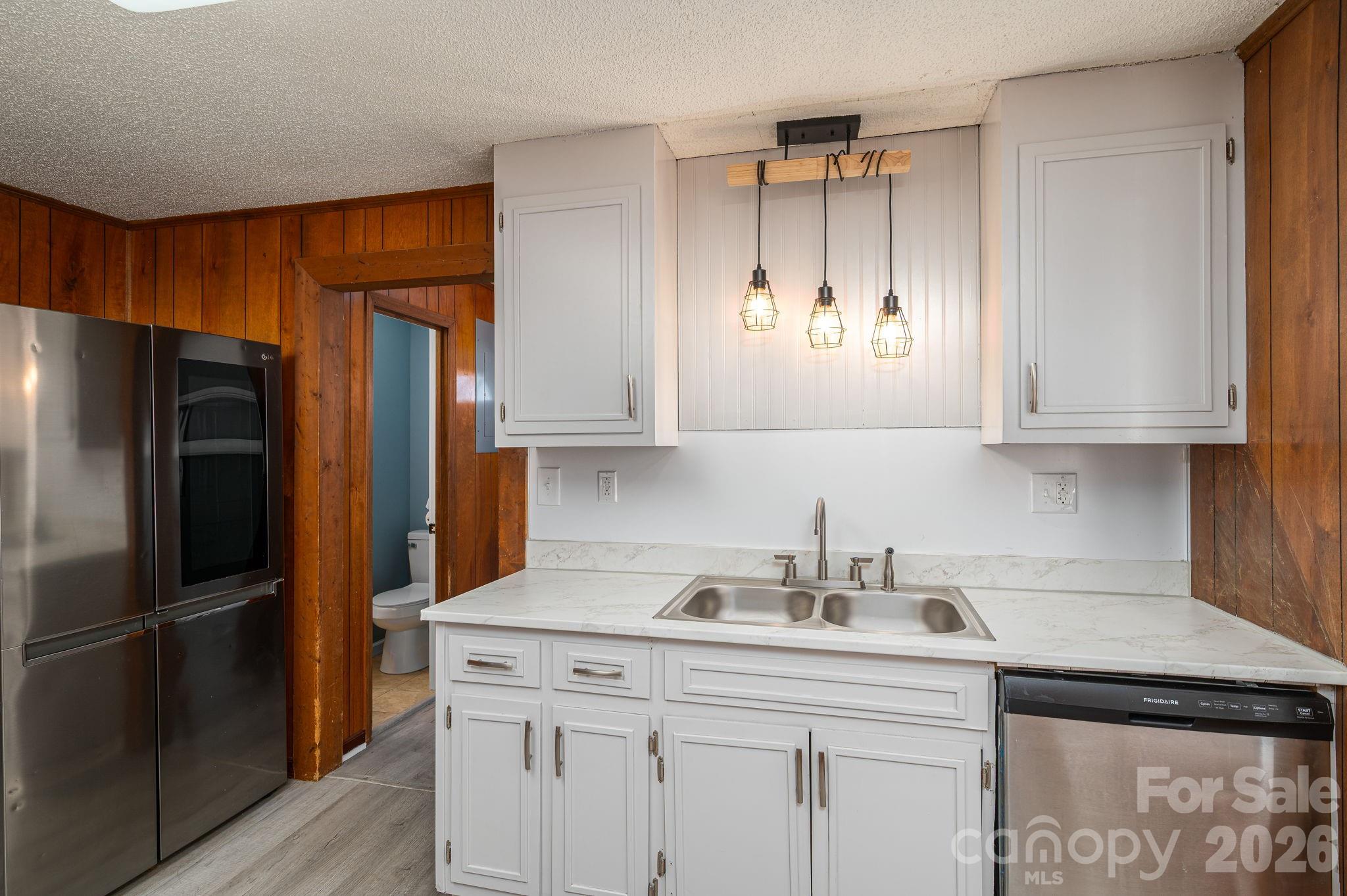 2825 E Long Avenue — Gastonia