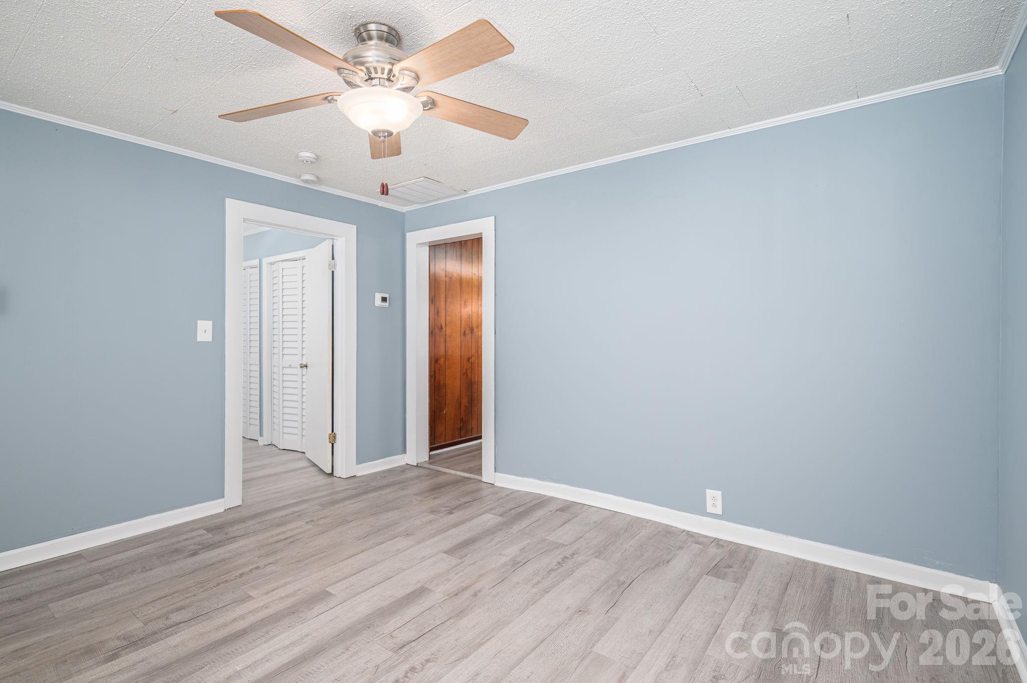 2825 E Long Avenue — Gastonia