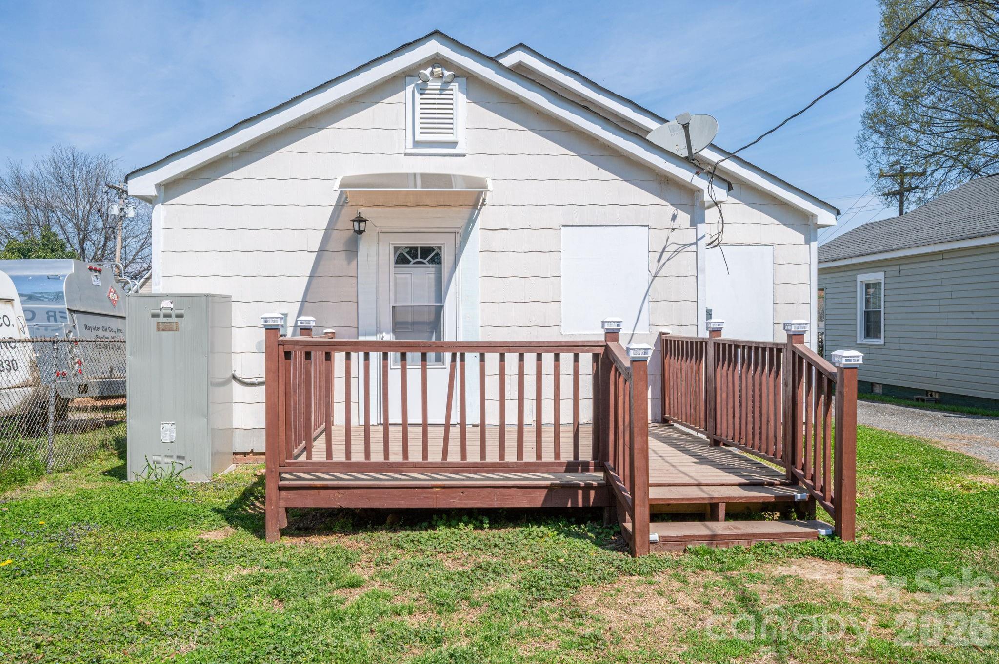 2825 E Long Avenue — Gastonia
