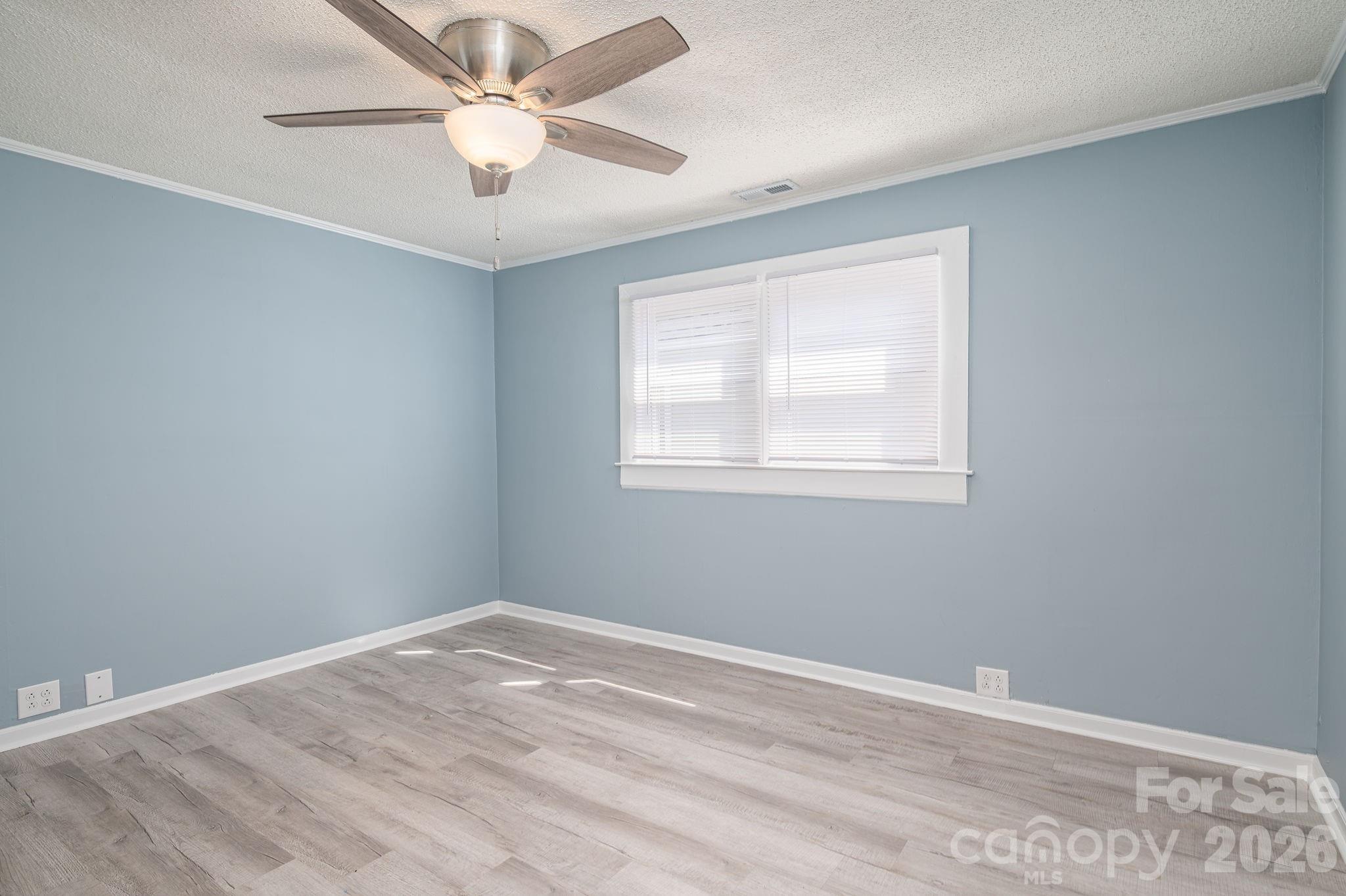 2825 E Long Avenue — Gastonia