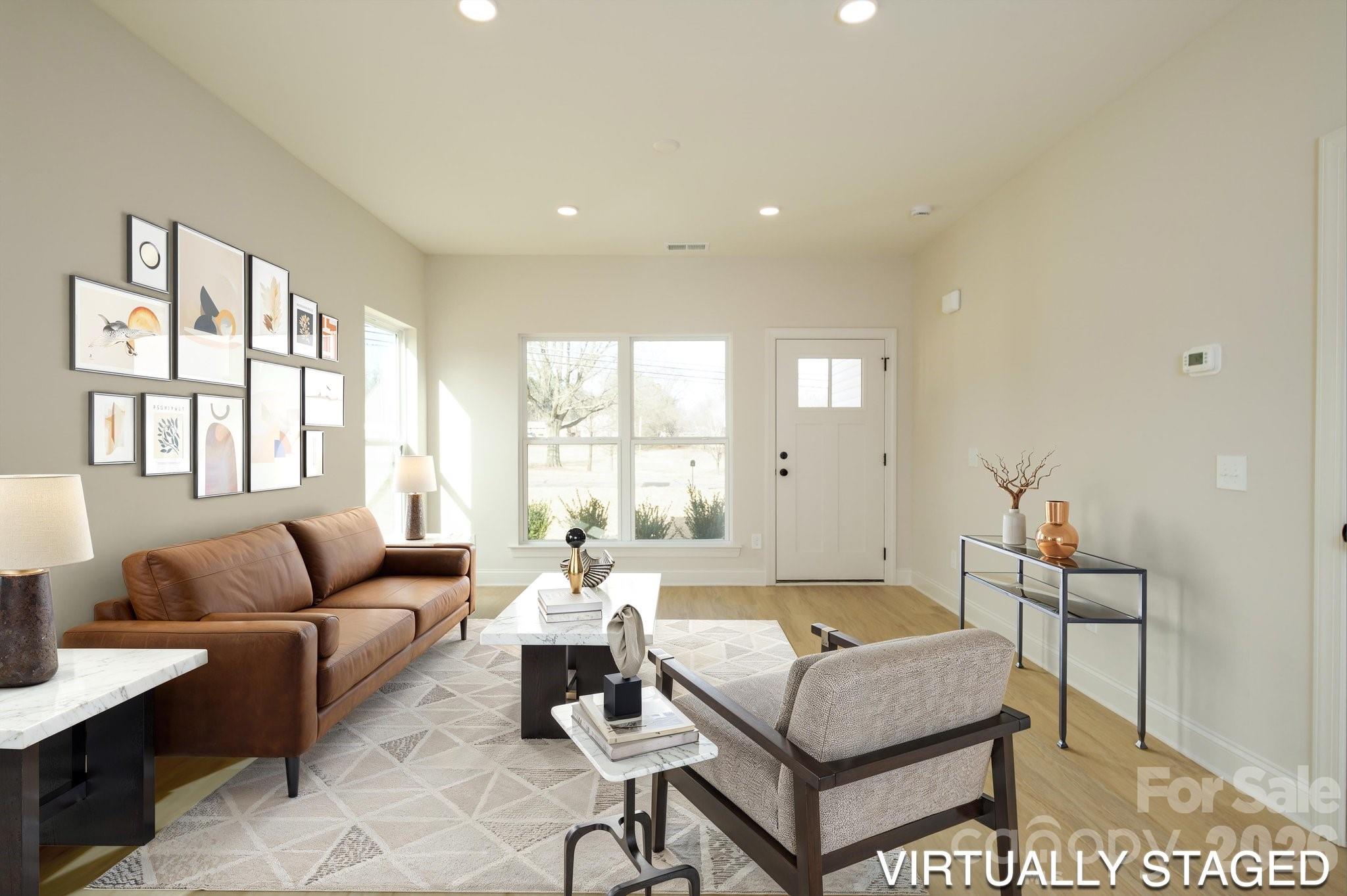 1816 E Greenbriar Road — Statesville
