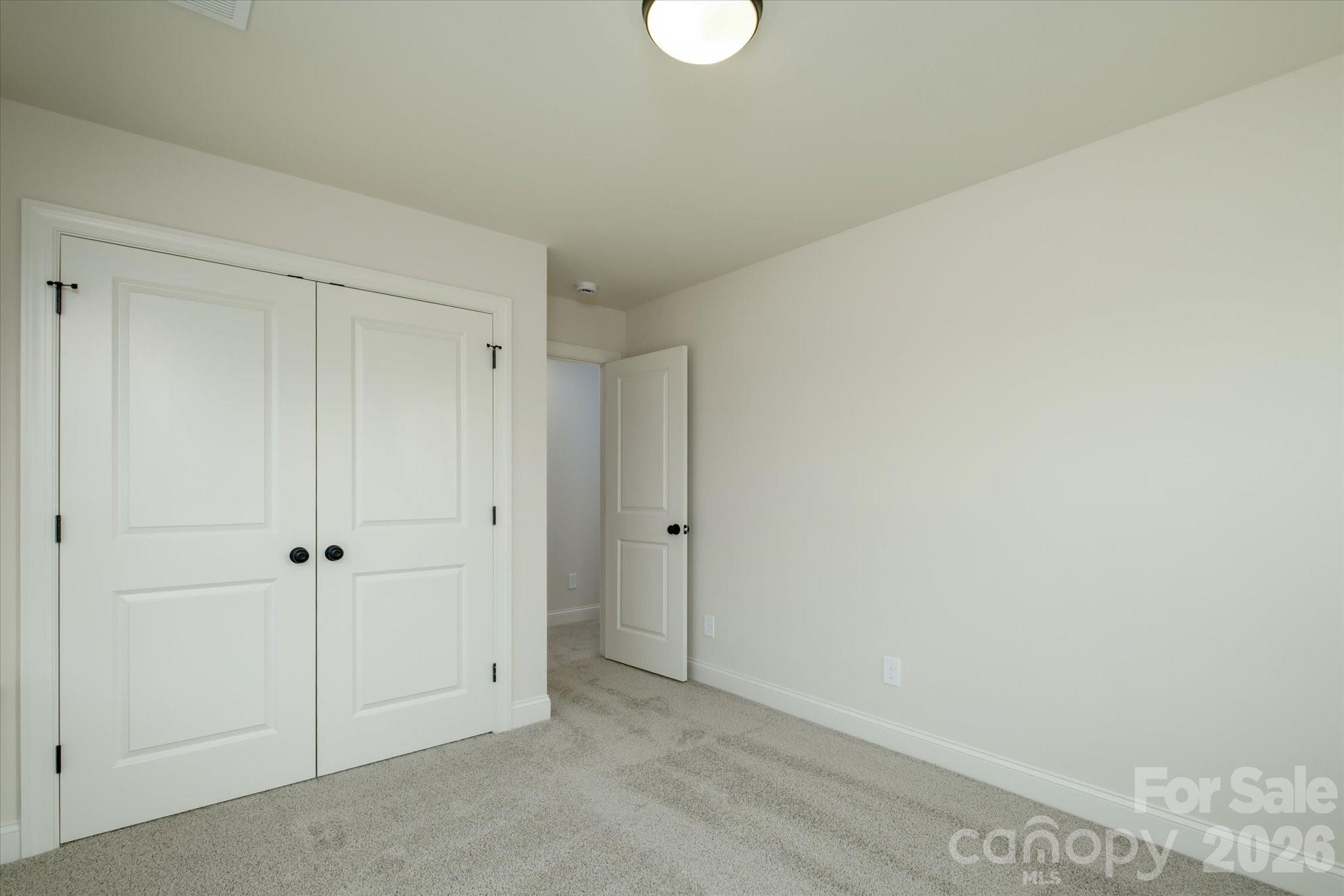 1816 E Greenbriar Road — Statesville