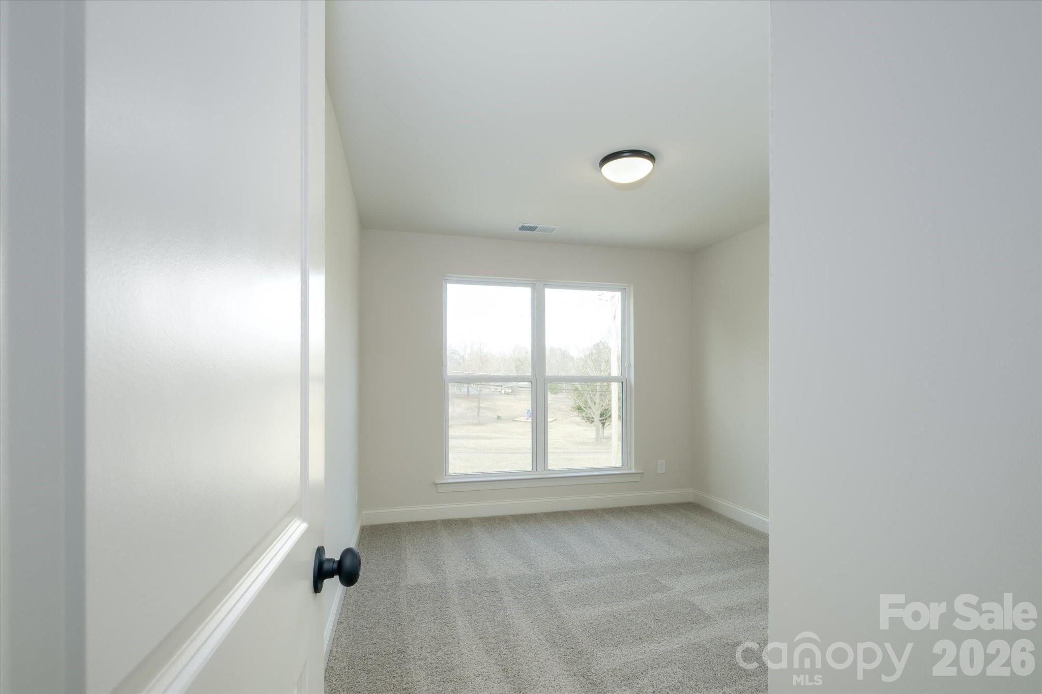 1816 E Greenbriar Road — Statesville
