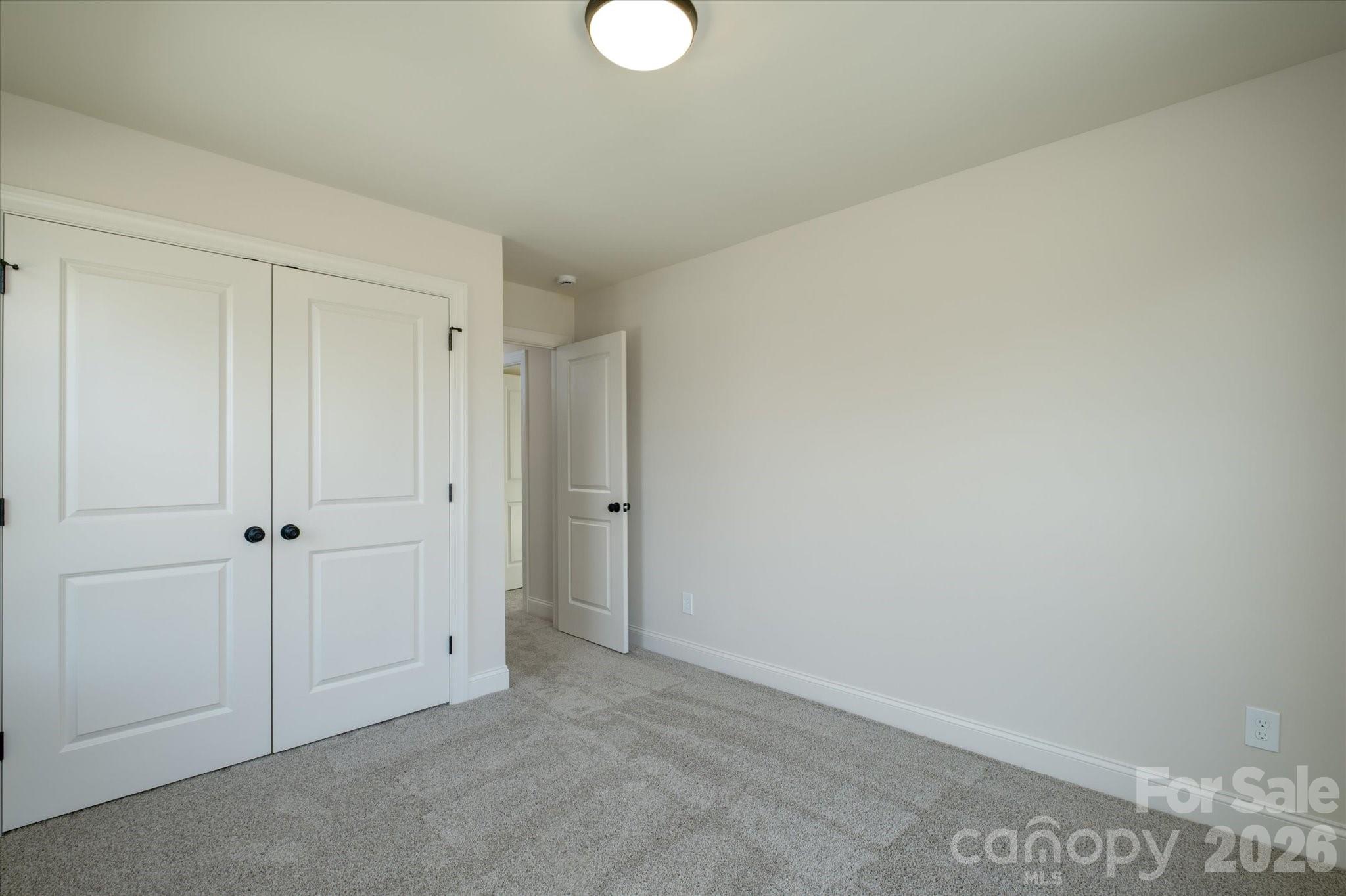 1816 E Greenbriar Road — Statesville