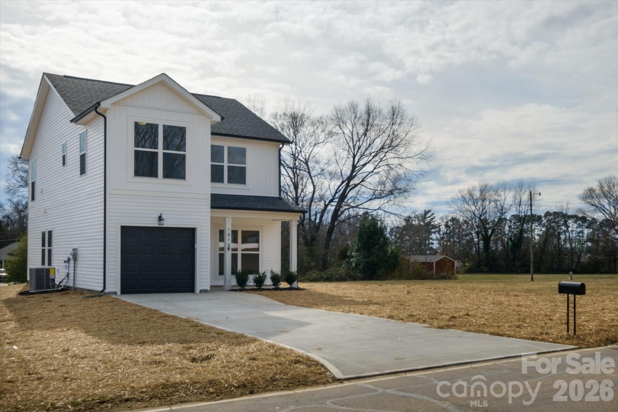 1816 E Greenbriar Road — Statesville