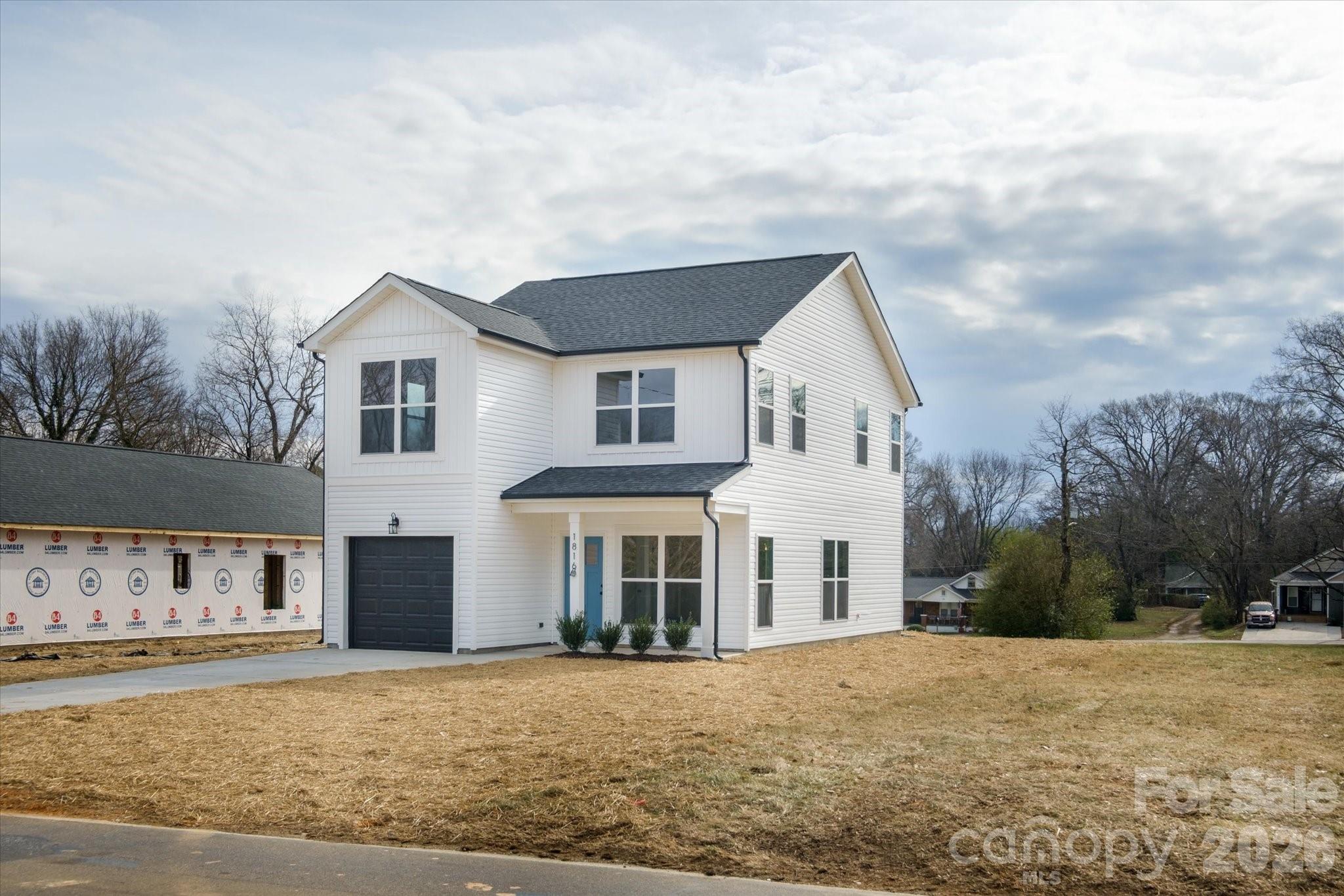 1816 E Greenbriar Road — Statesville