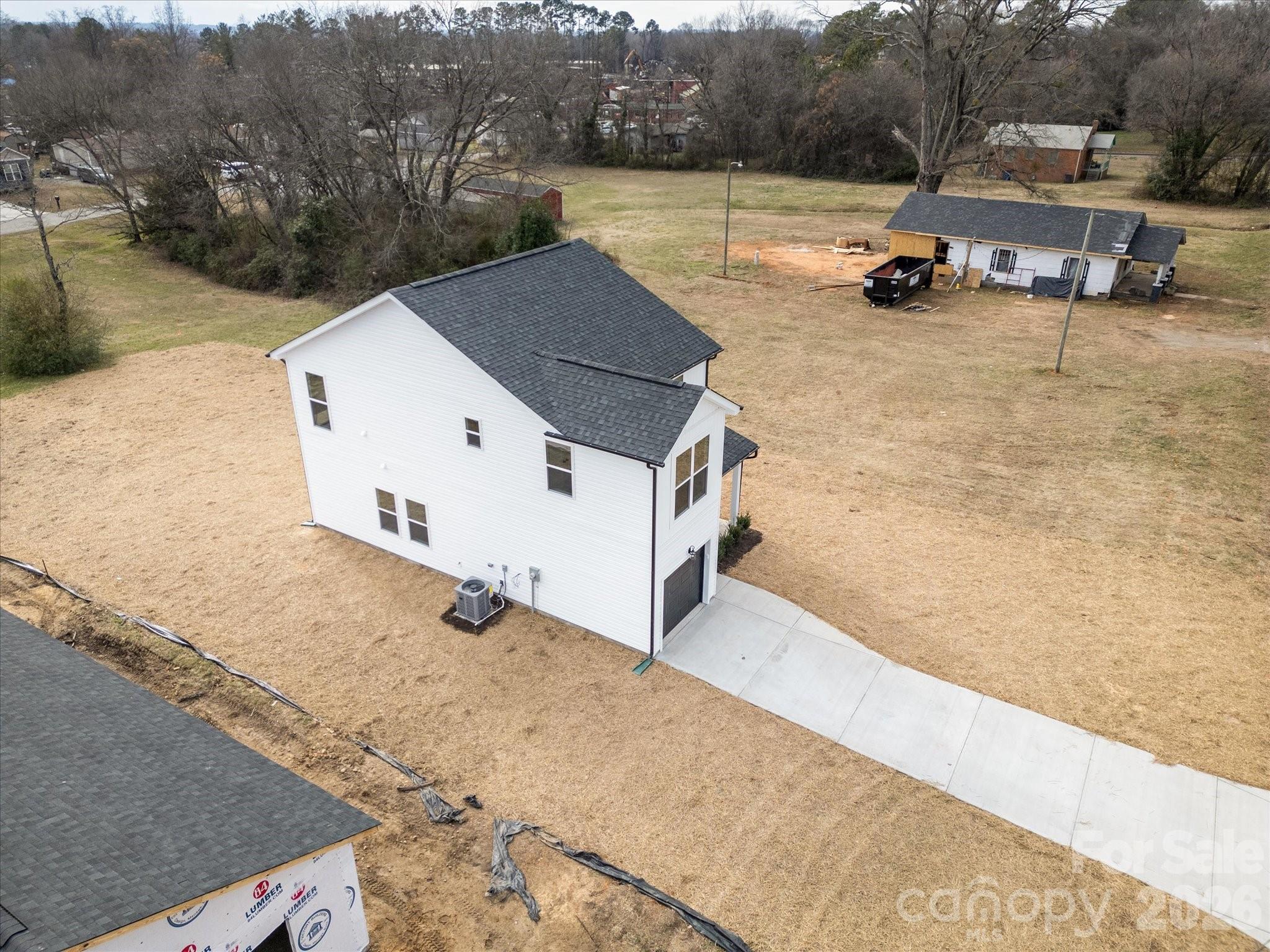 1816 E Greenbriar Road — Statesville