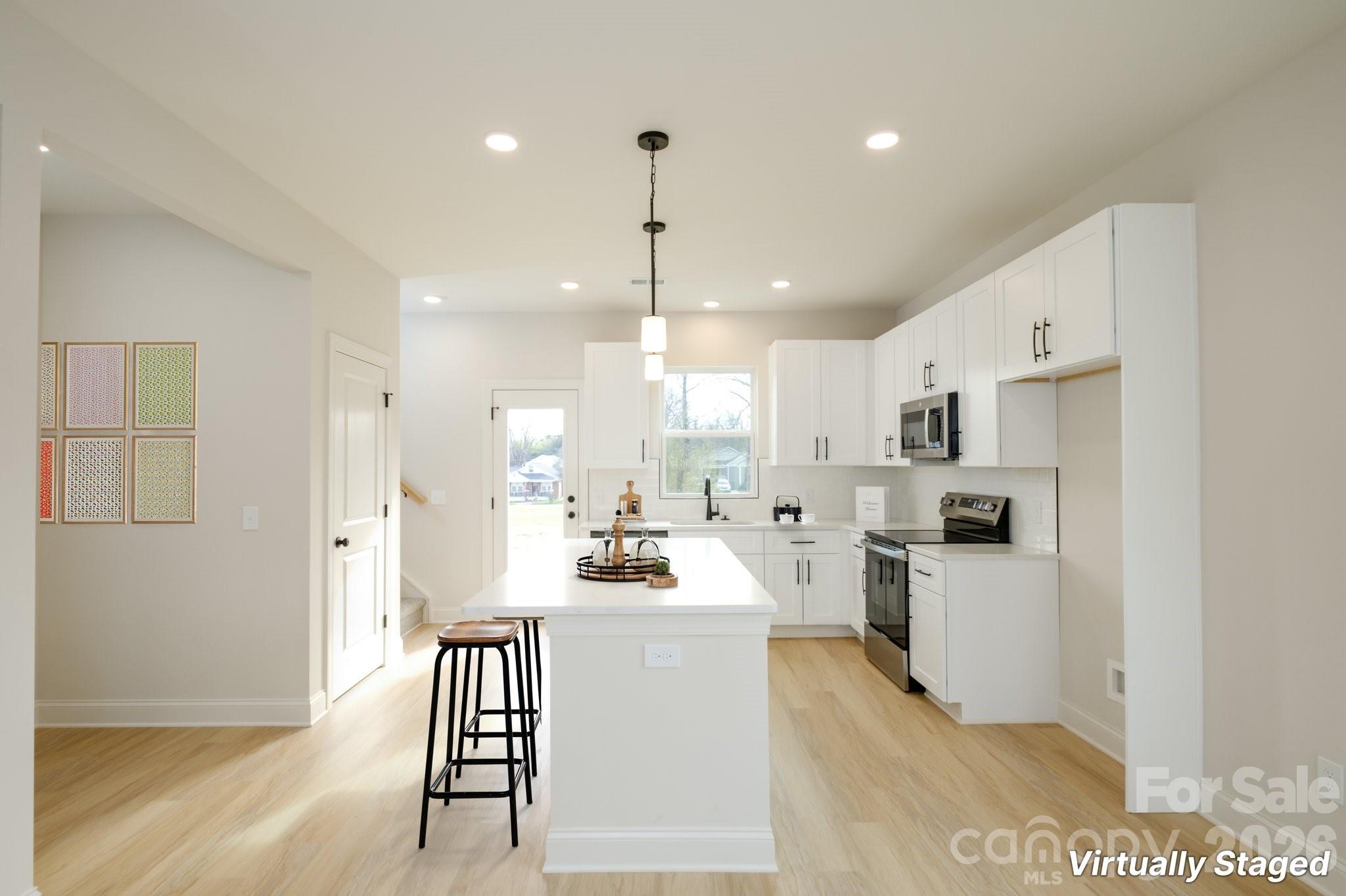 1816 E Greenbriar Road — Statesville