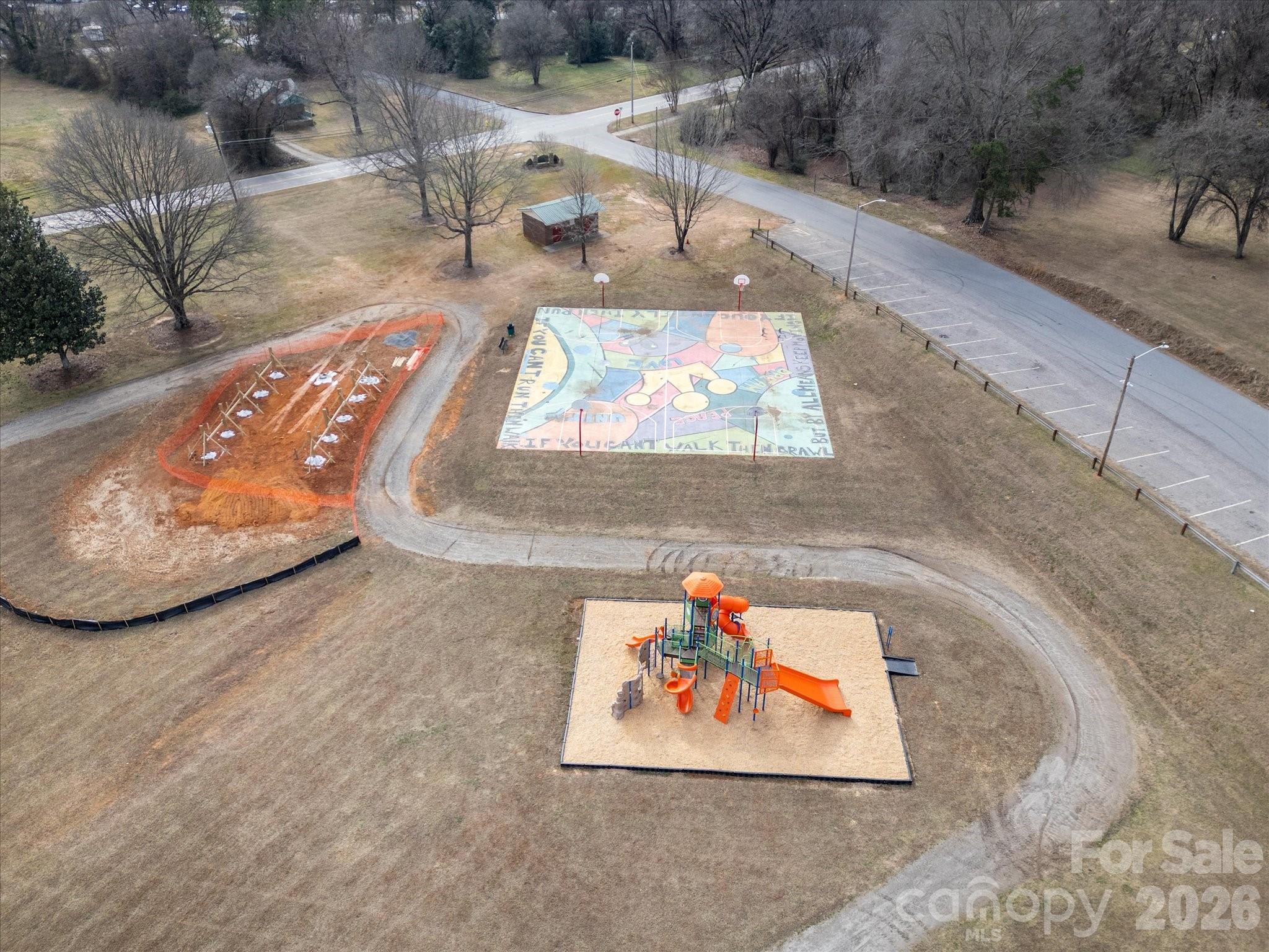 1816 E Greenbriar Road — Statesville