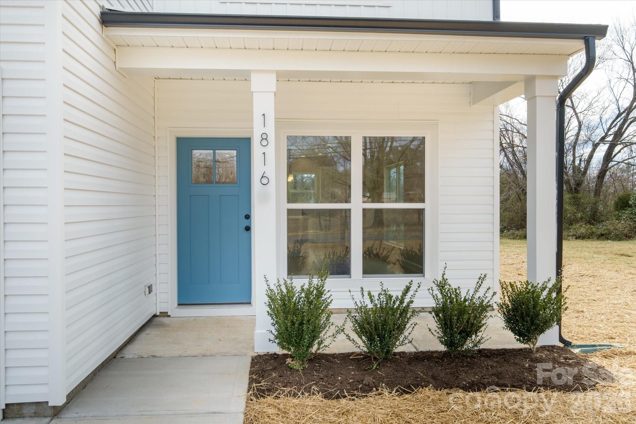 1816 E Greenbriar Road — Statesville