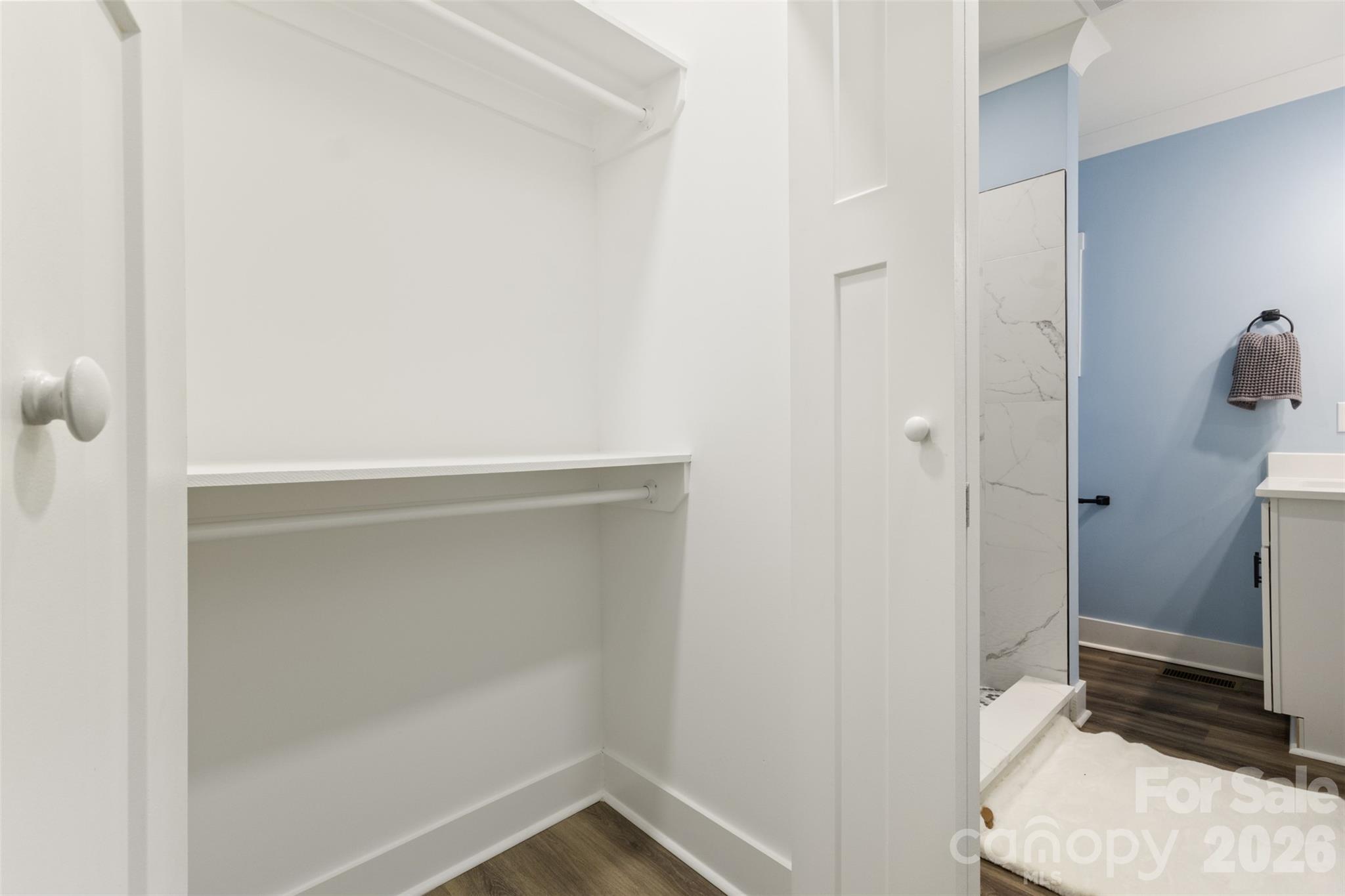 305 E Henry Street — Belmont