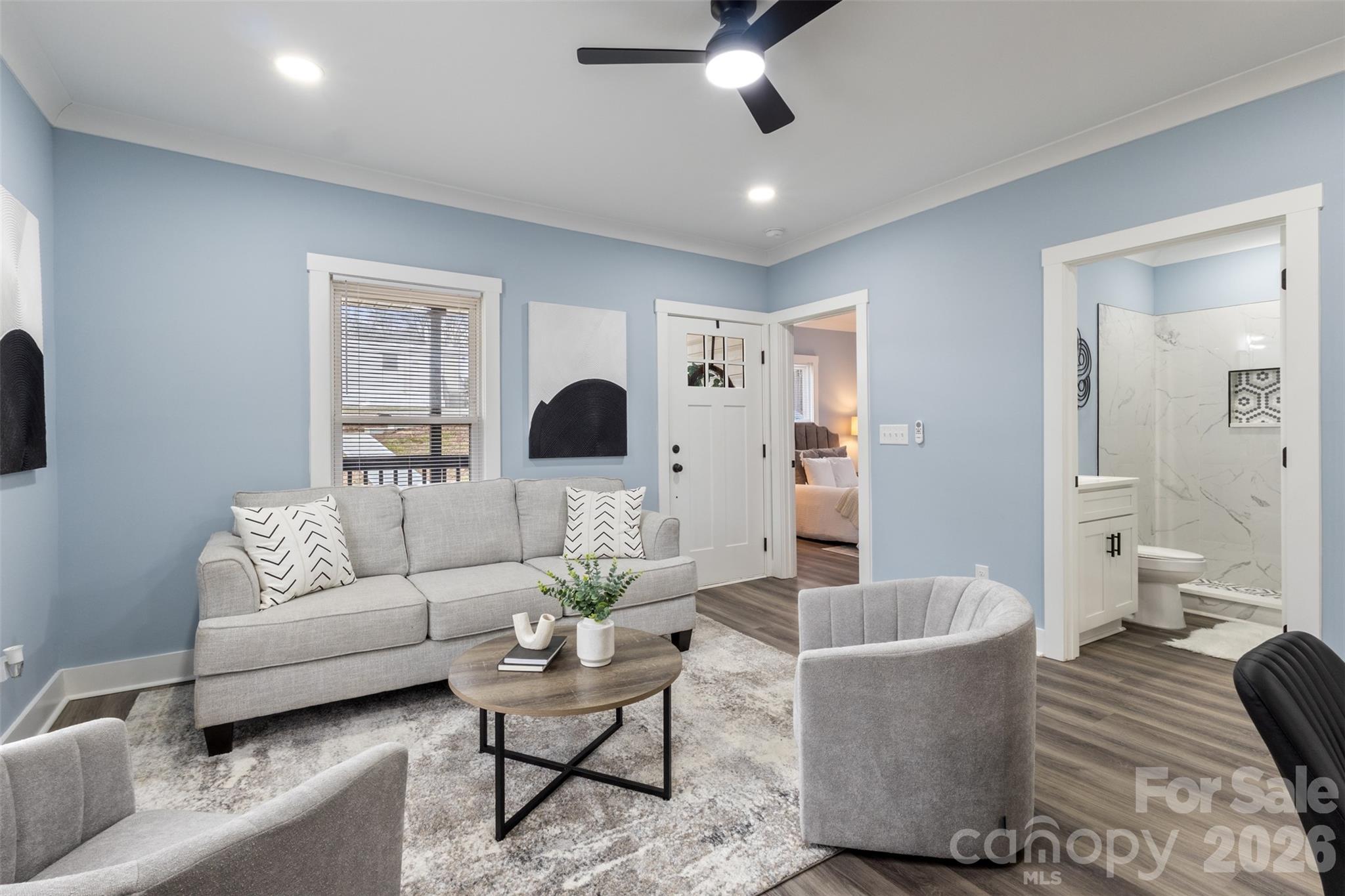 305 E Henry Street — Belmont