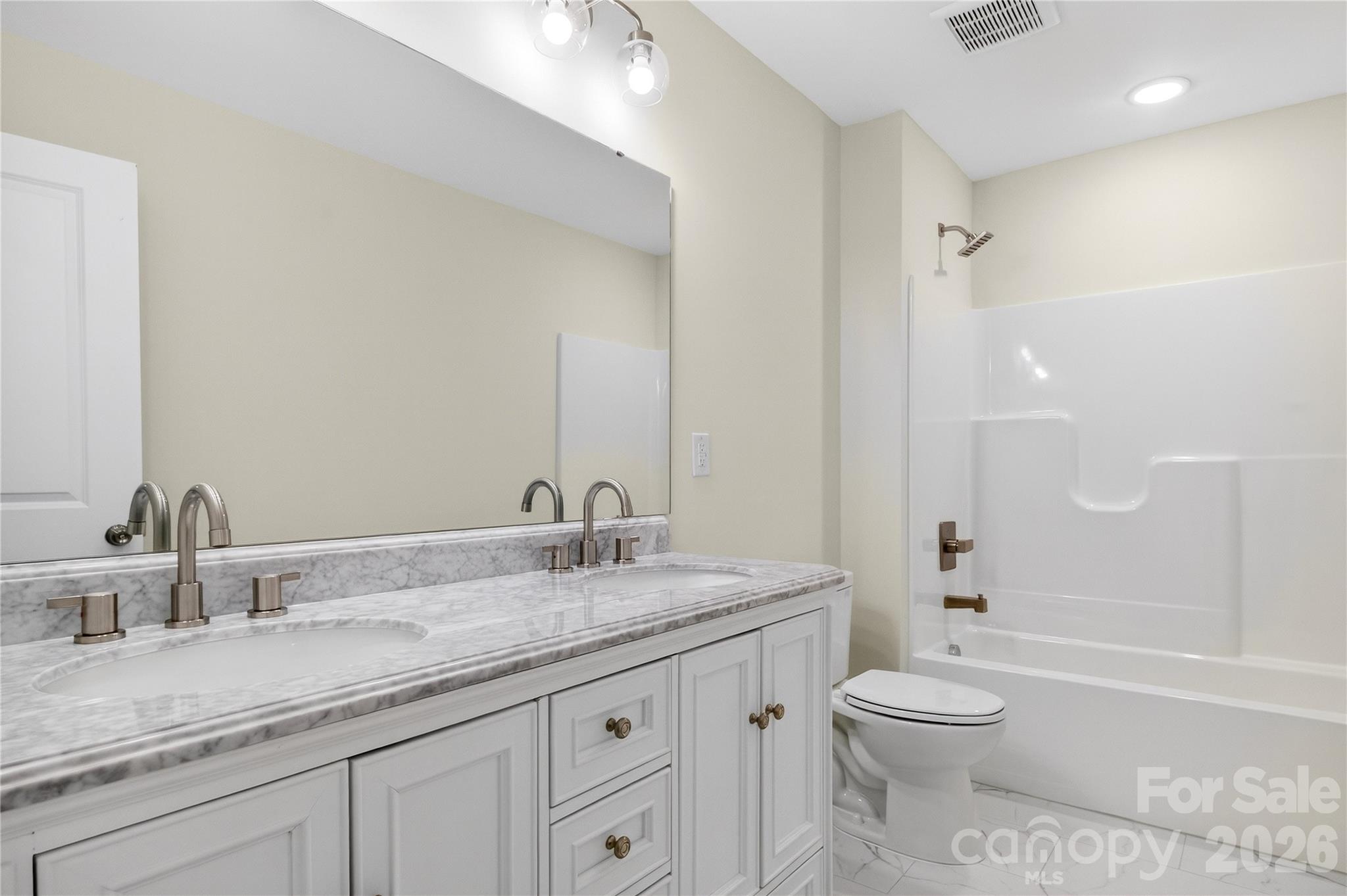 229 Shenandoah Loop — Troutman