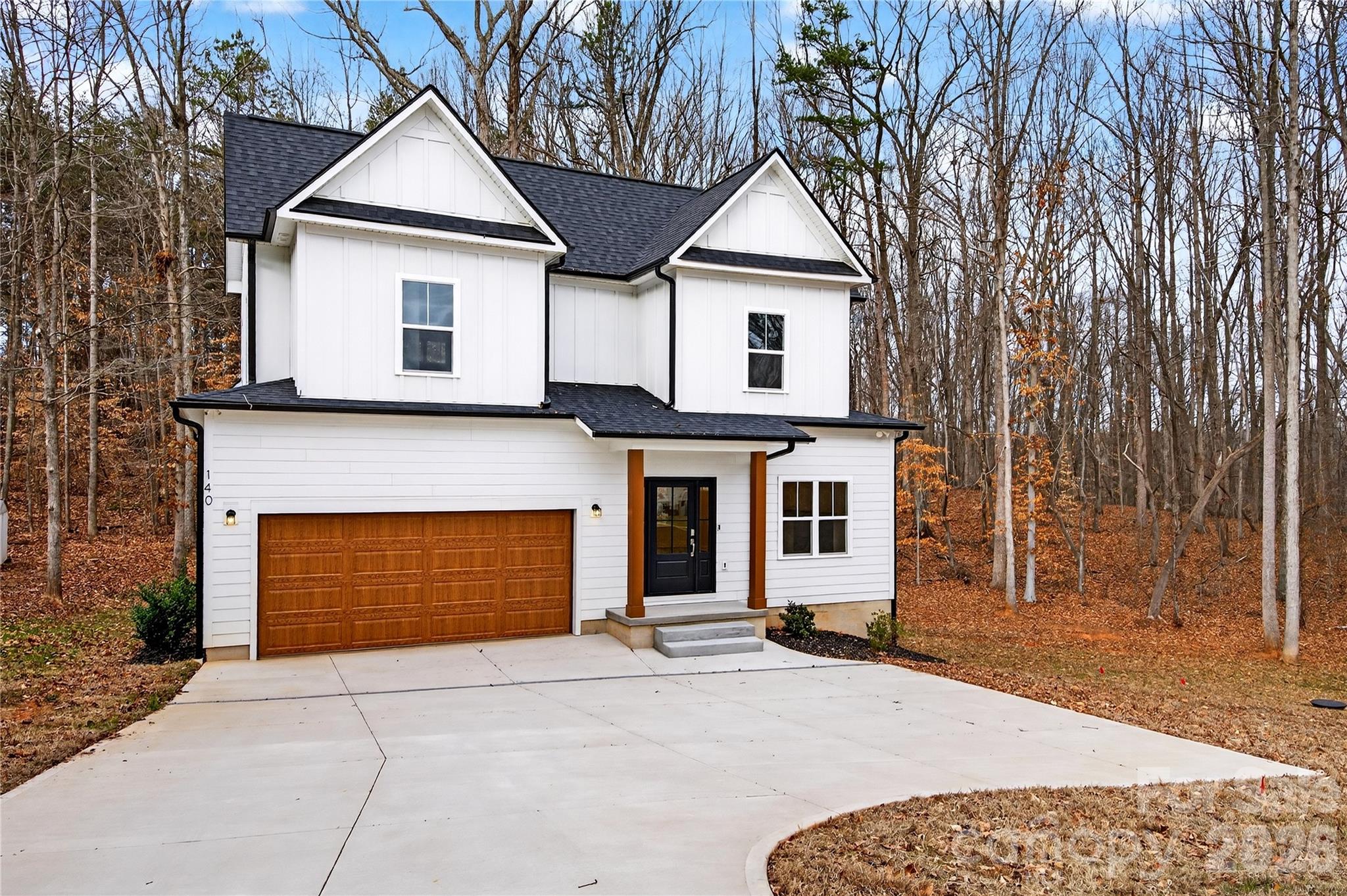 140 Meadowfall Lane — Troutman