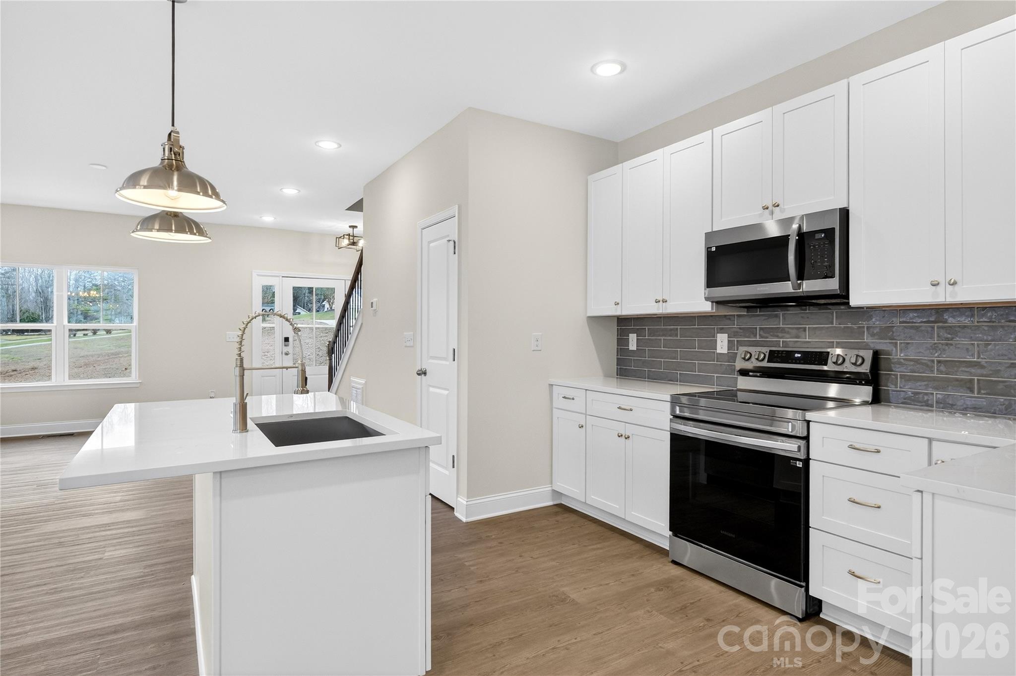 140 Meadowfall Lane — Troutman