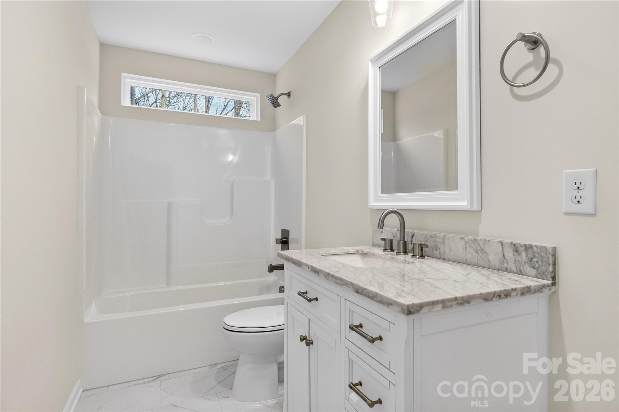 140 Meadowfall Lane — Troutman