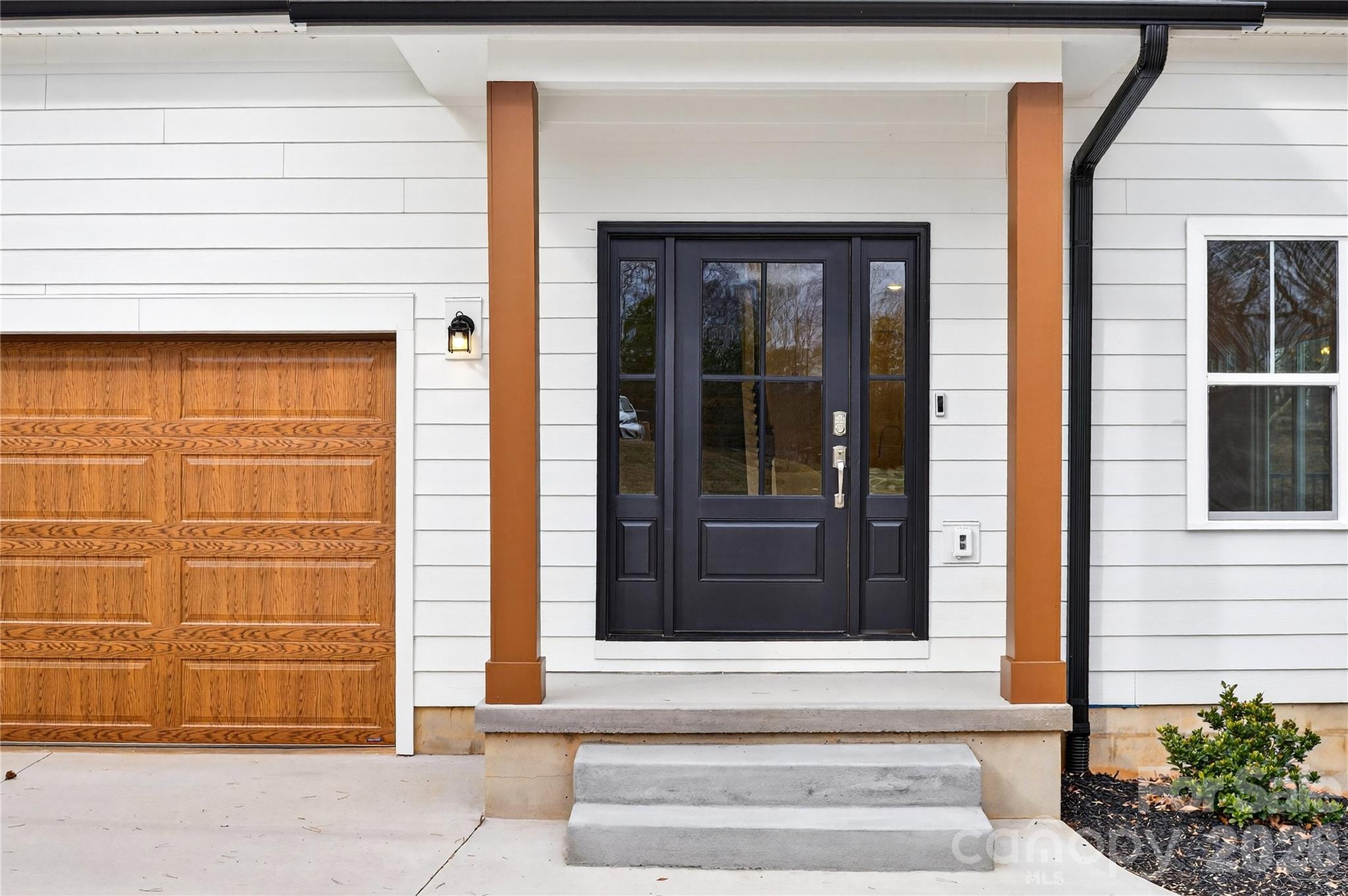 140 Meadowfall Lane — Troutman