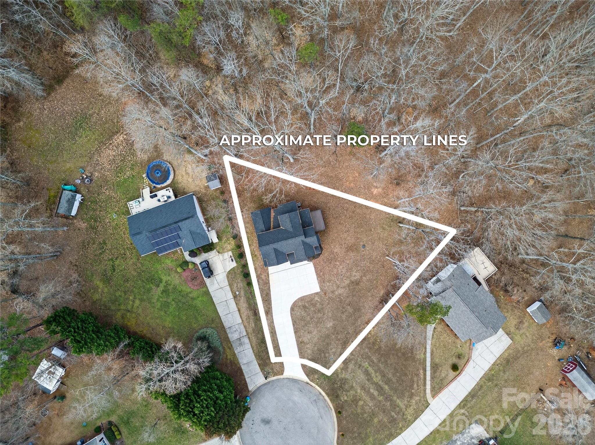 140 Meadowfall Lane — Troutman