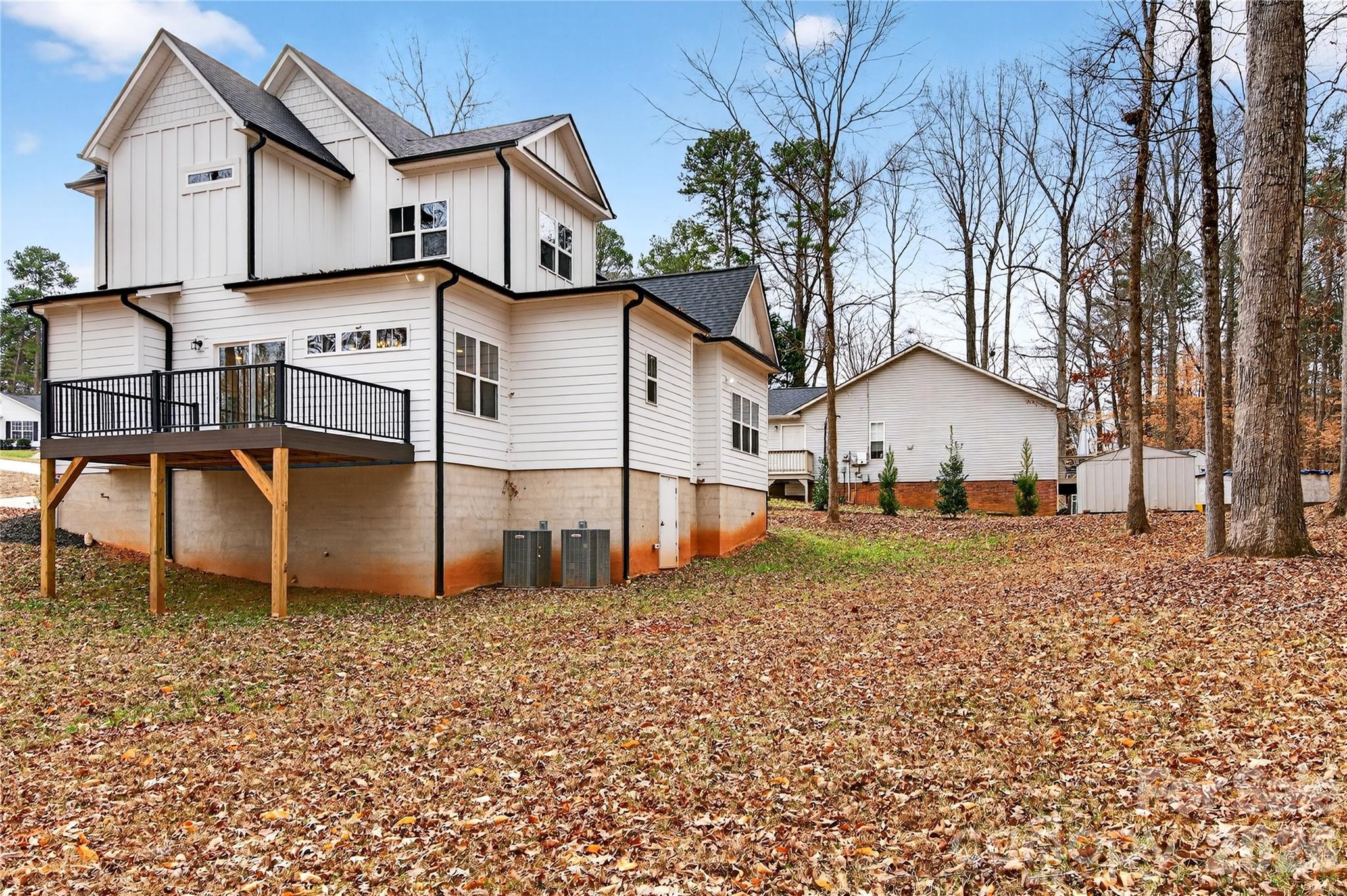 140 Meadowfall Lane — Troutman